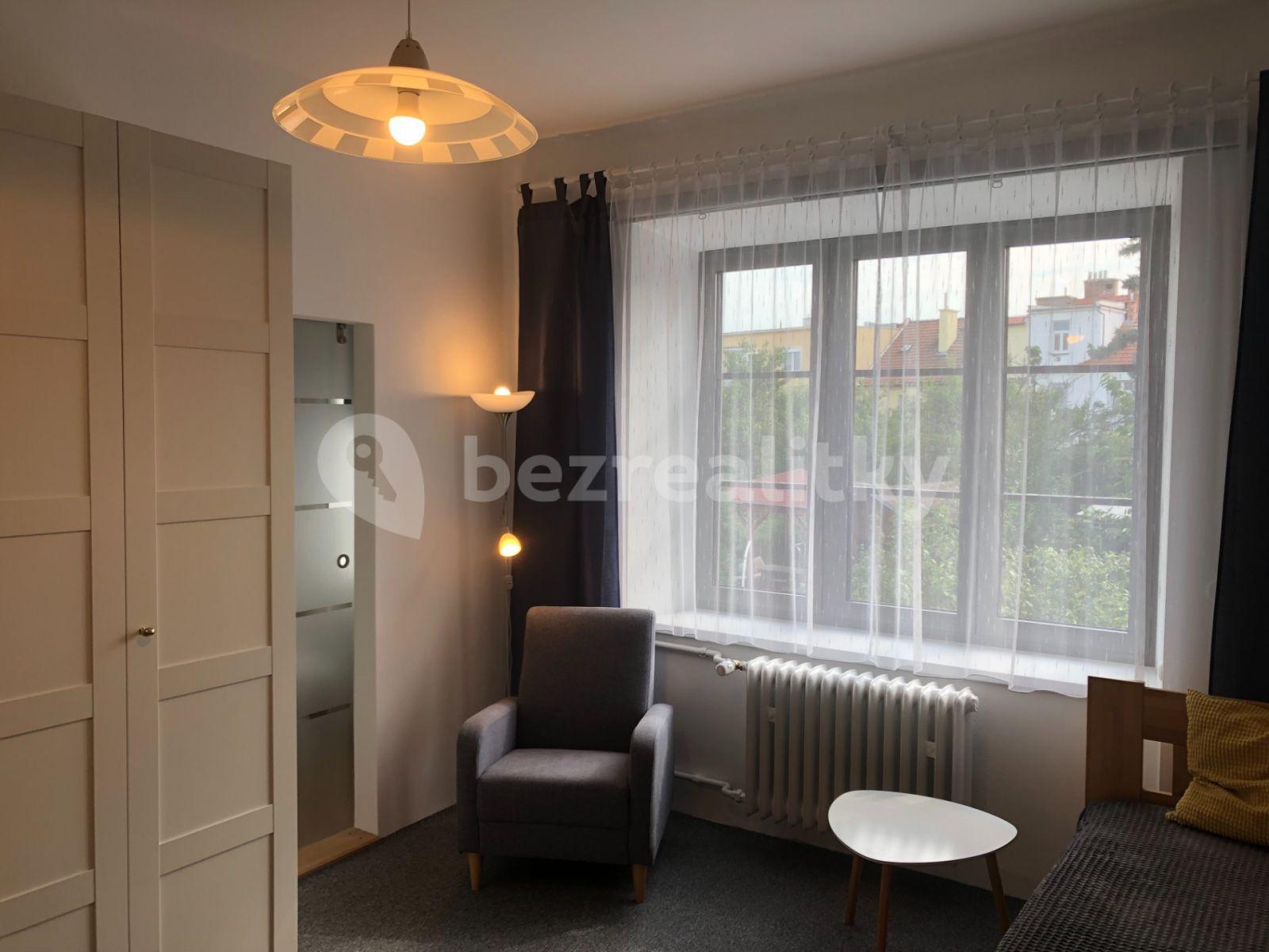 Pronájem bytu 1+kk 25 m², Eliášova, Brno, Jihomoravský kraj