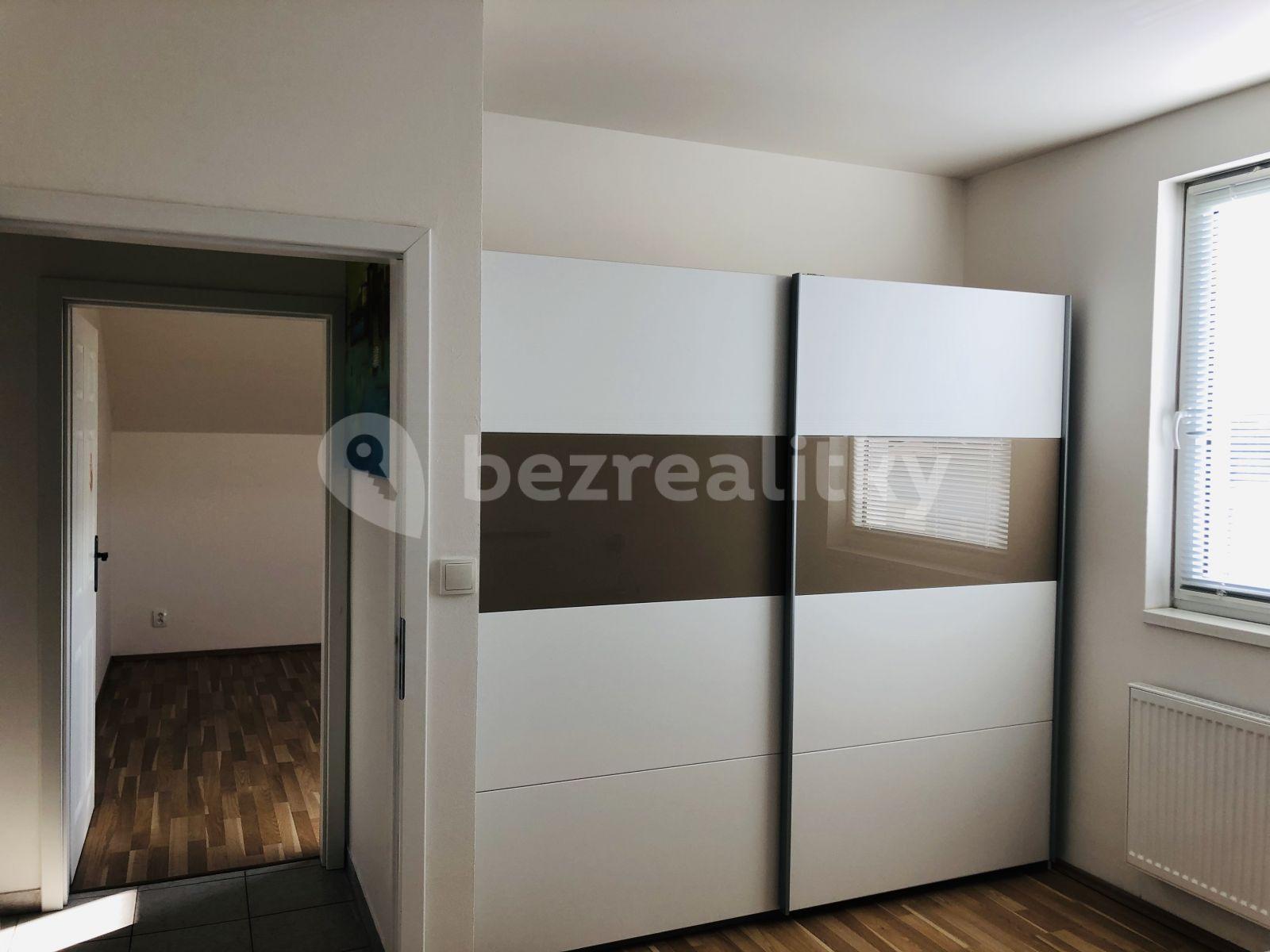 Pronájem domu 110 m², pozemek 190 m², Před Obcí, Nová Ves, Středočeský kraj