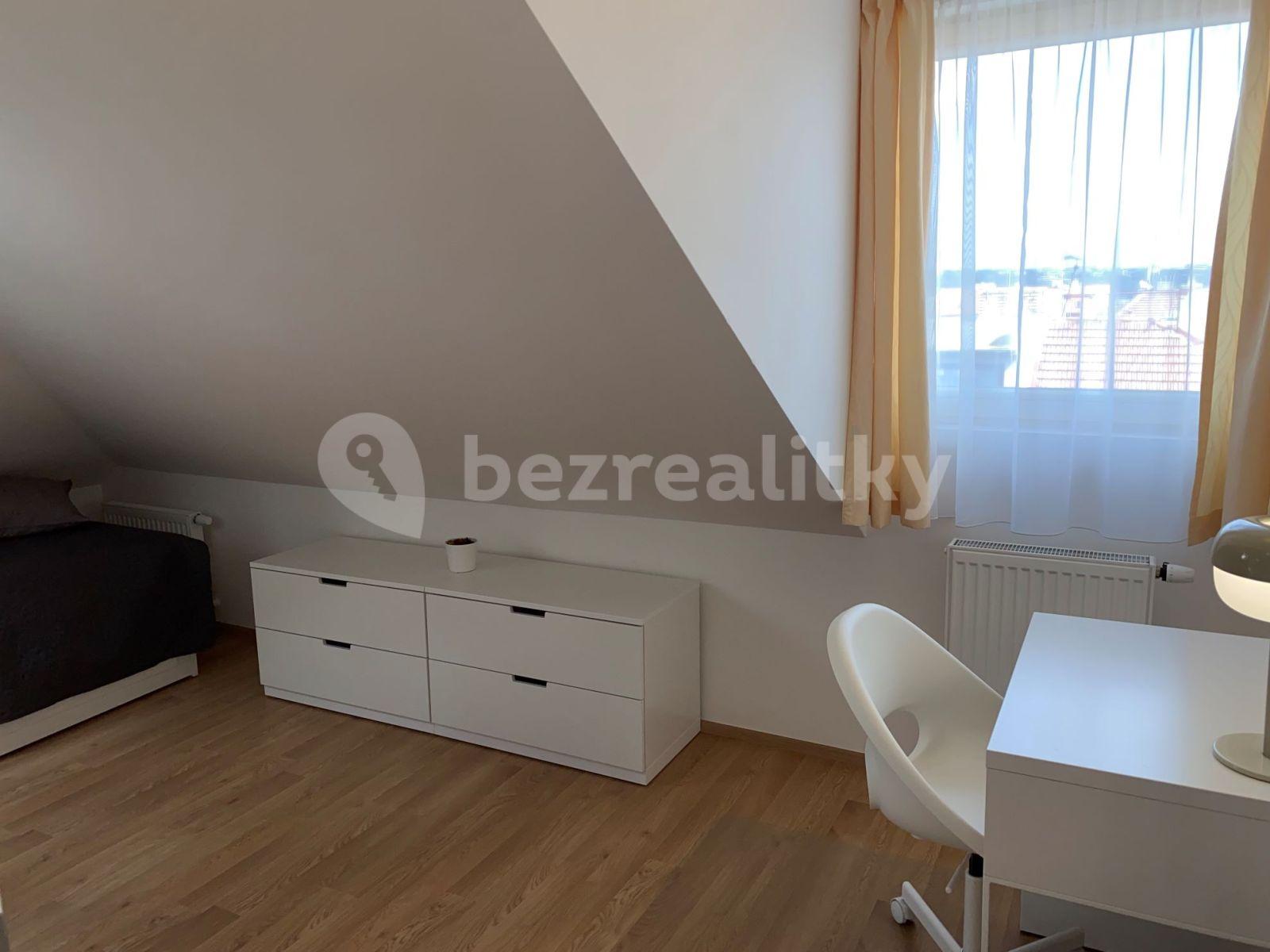 Pronájem bytu 3+kk 57 m², Průchova, Praha, Praha