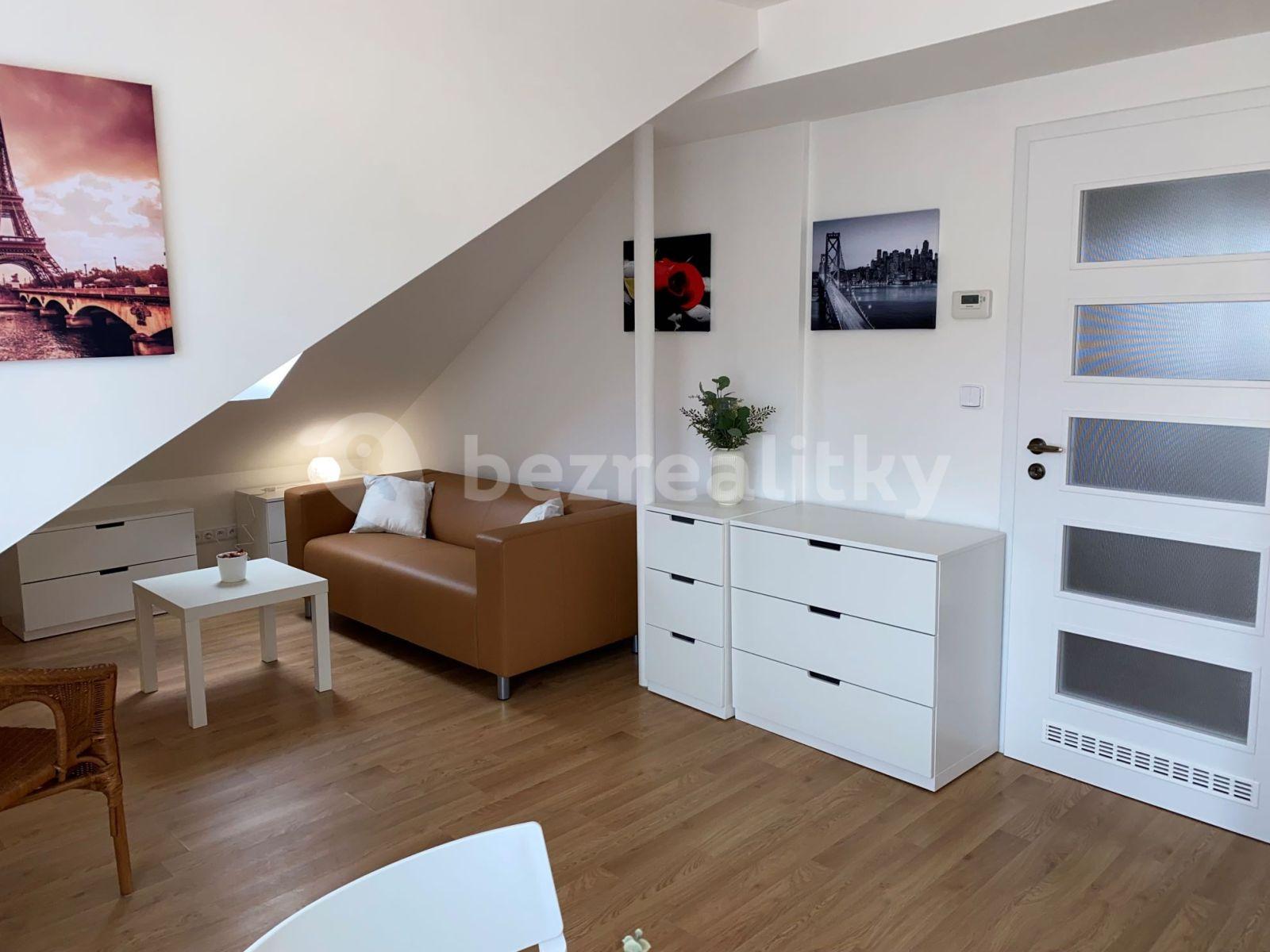 Pronájem bytu 3+kk 57 m², Průchova, Praha, Praha