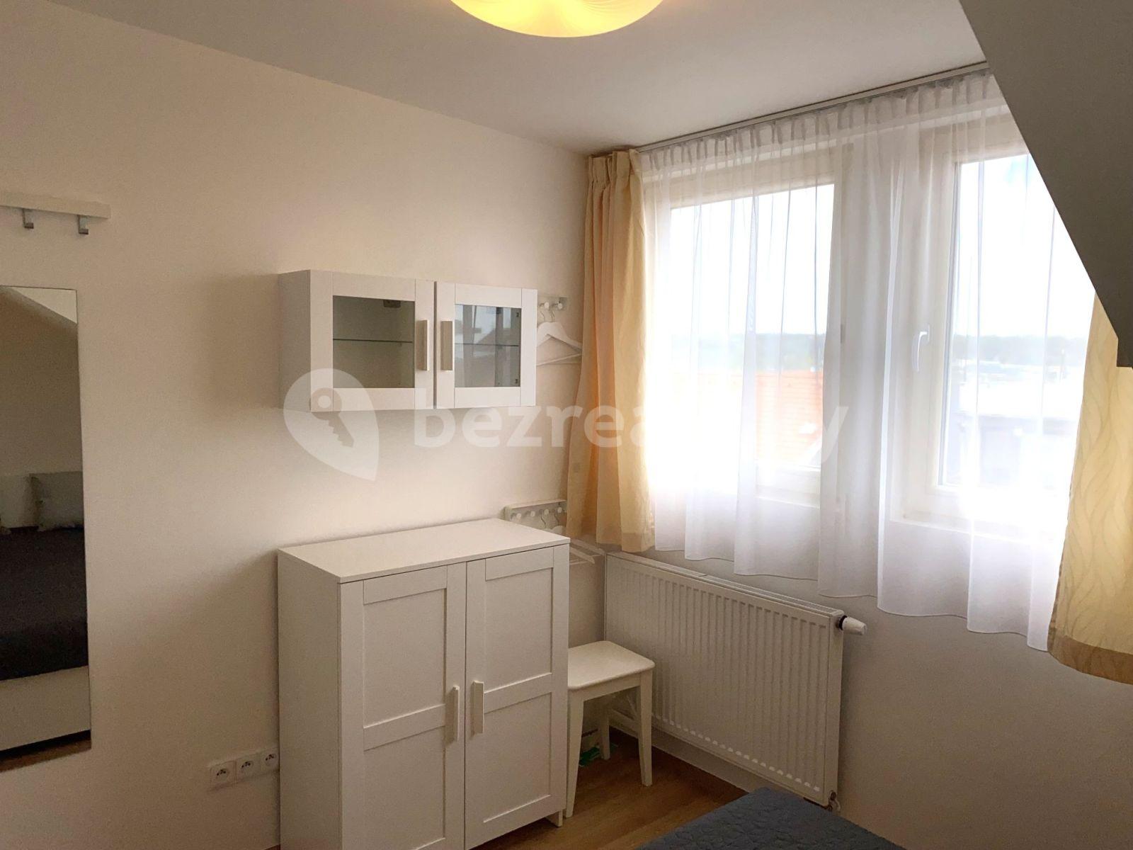 Pronájem bytu 3+kk 57 m², Průchova, Praha, Praha