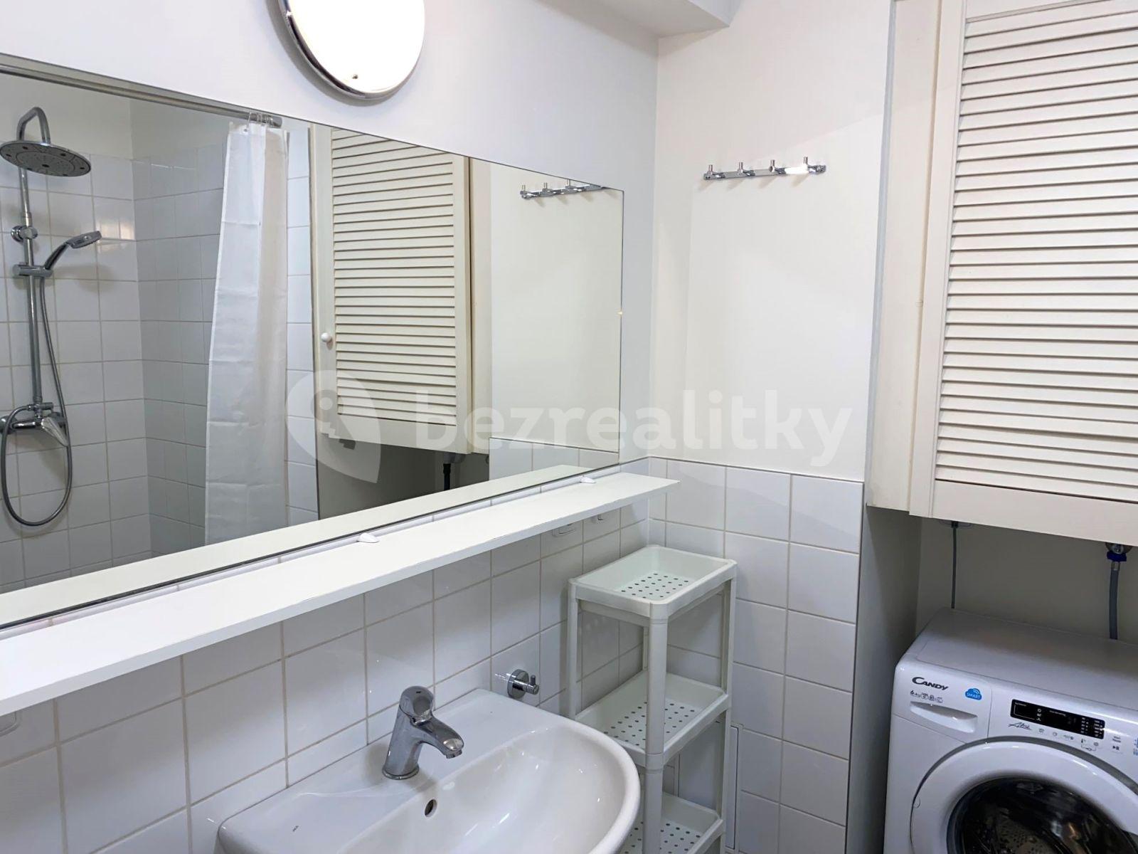 Pronájem bytu 3+kk 57 m², Průchova, Praha, Praha