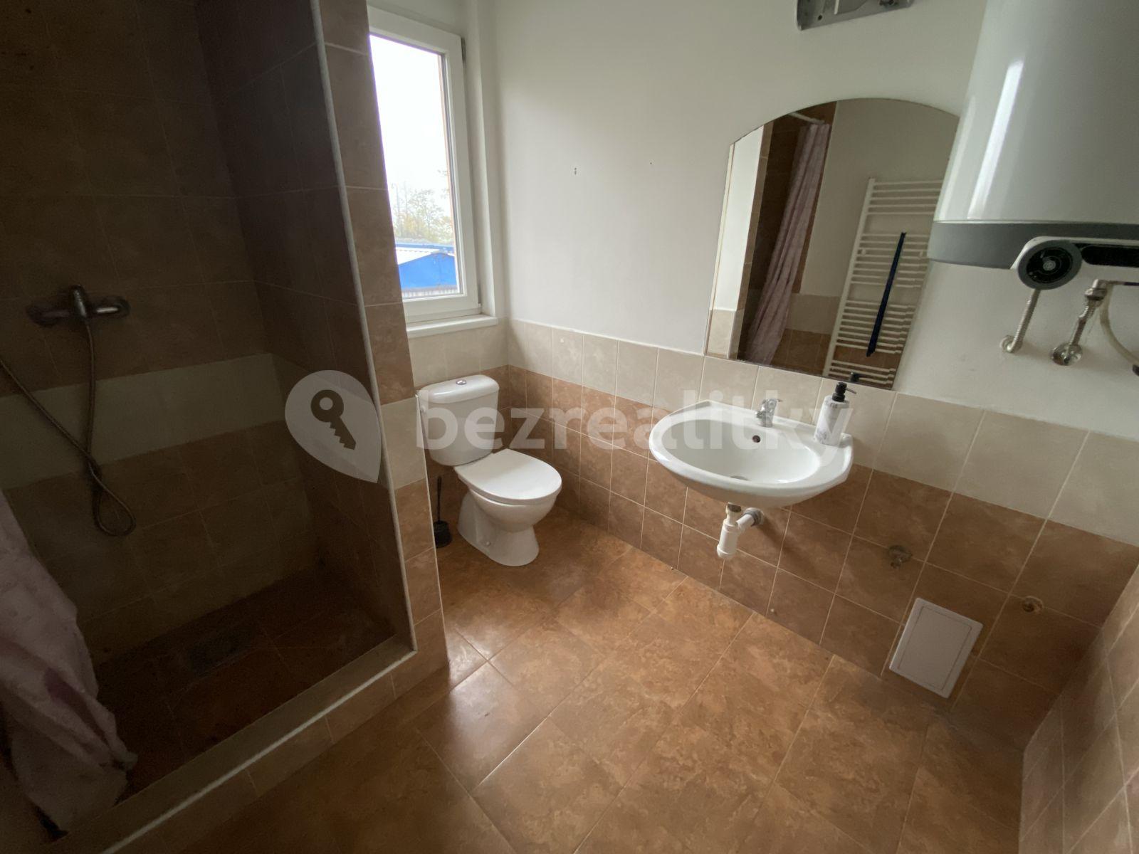 Pronájem bytu 2+1 40 m², Zahradní, Měšice, Středočeský kraj