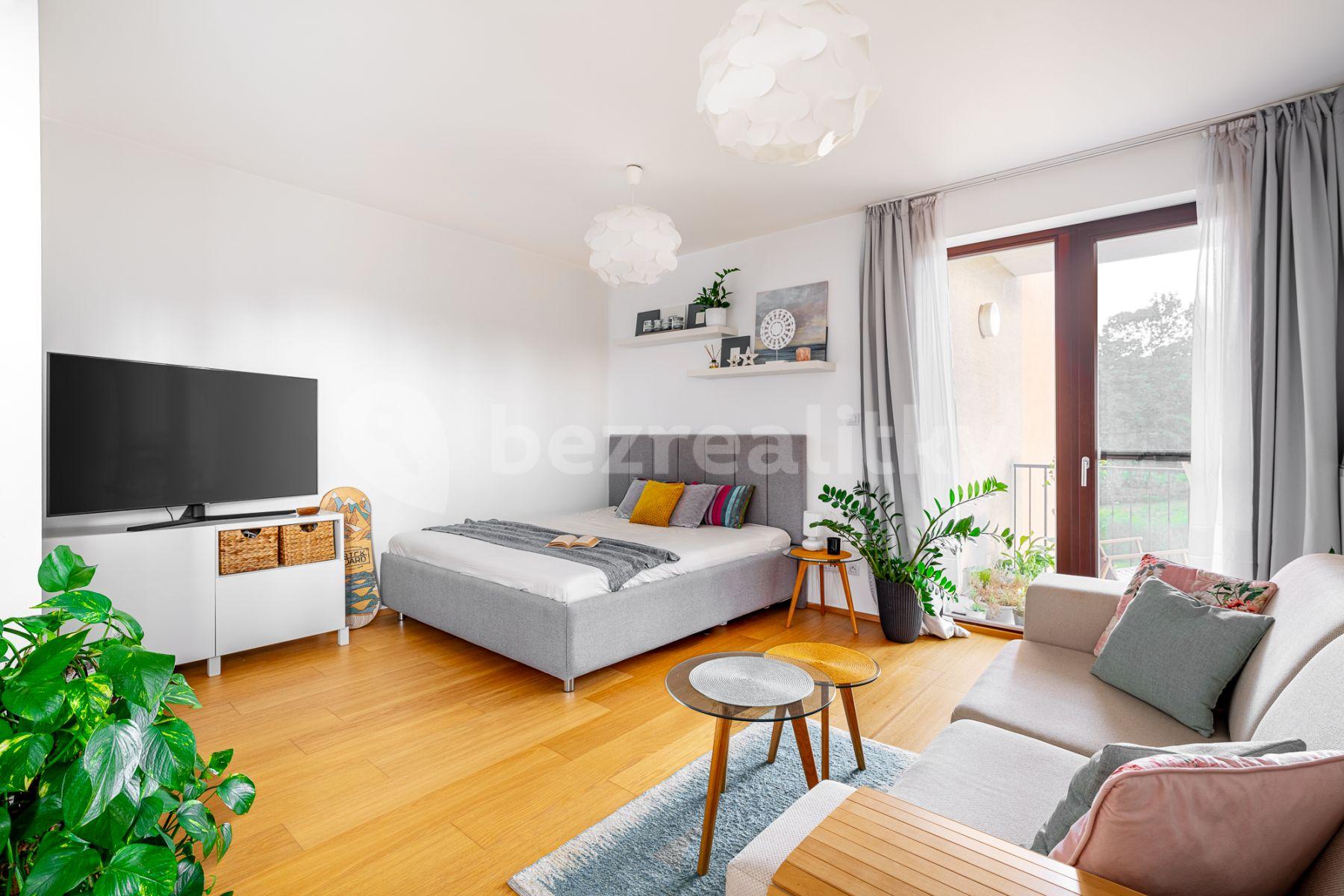 Pronájem bytu 1+kk 42 m², Praha, Praha