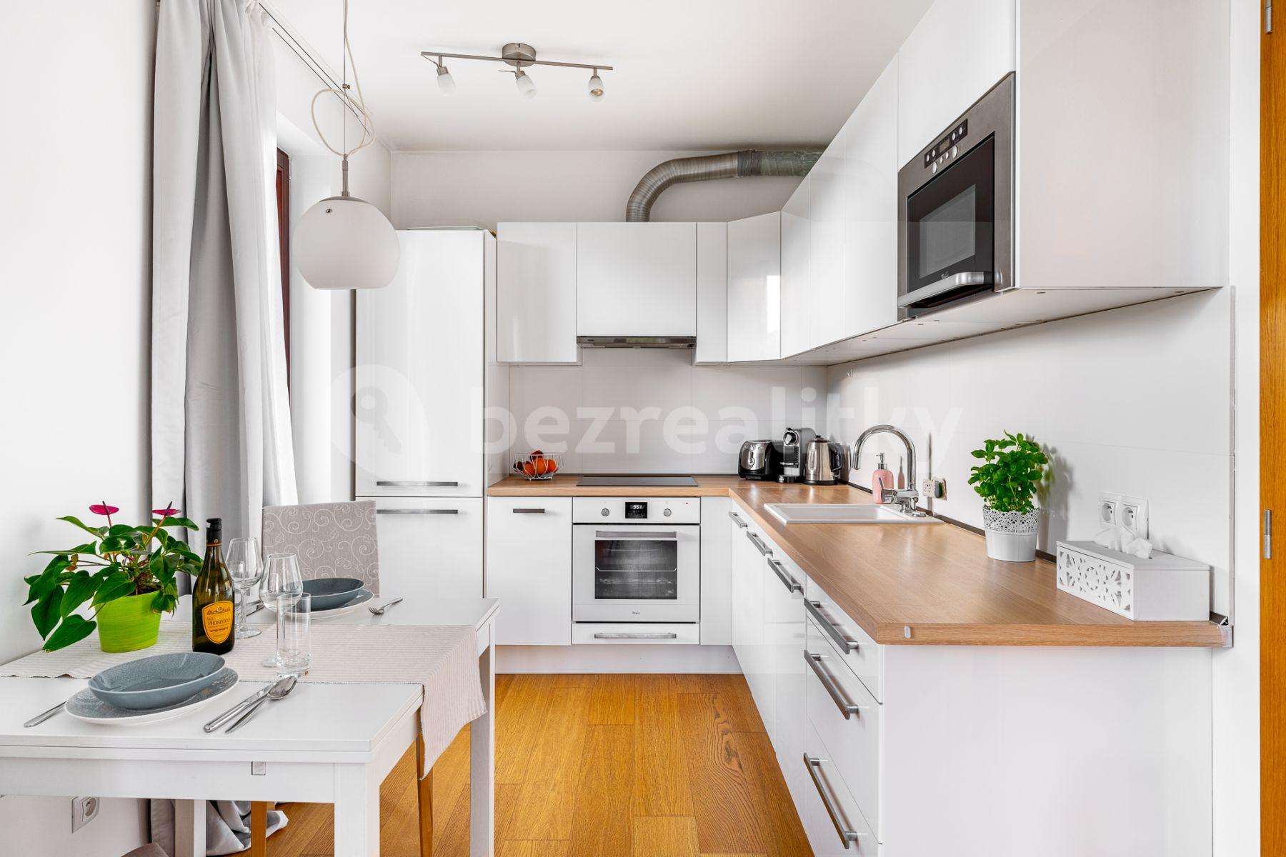 Pronájem bytu 1+kk 42 m², Praha, Praha