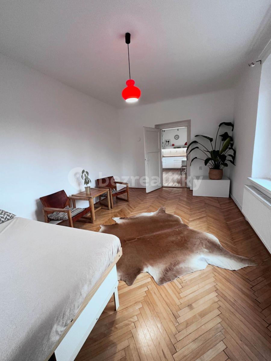 Pronájem bytu 1+1 46 m², Polní, Praha, Praha