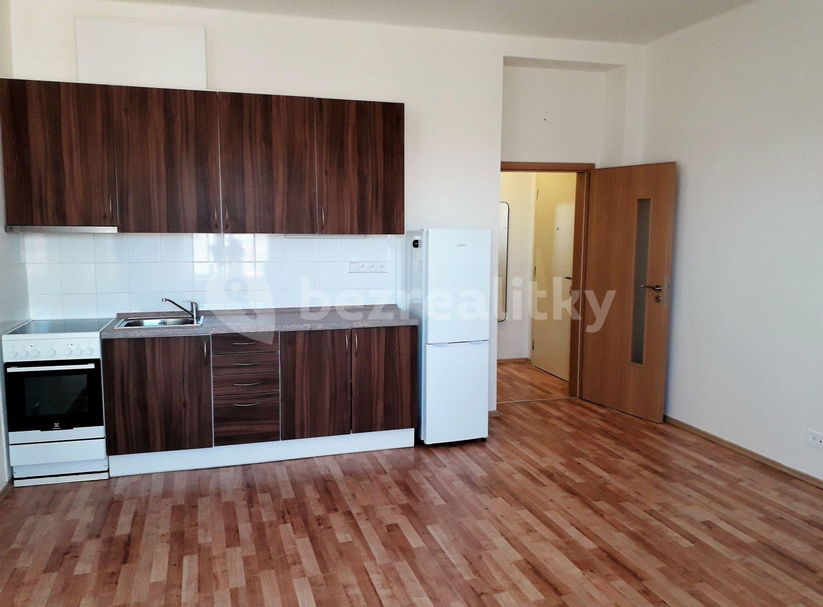 Pronájem bytu 1+kk 30 m², U Plynárny, Praha, Praha