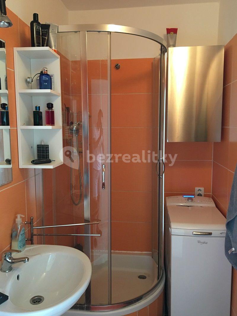 Pronájem bytu 2+kk 41 m², Kostřínská, Praha, Praha