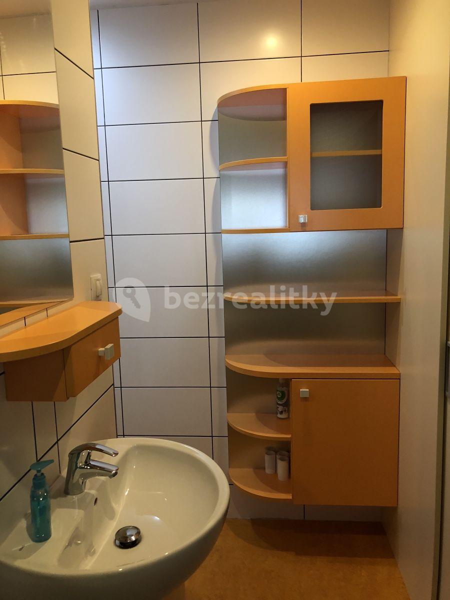 Pronájem bytu 1+1 37 m², Horolezecká, Praha, Praha