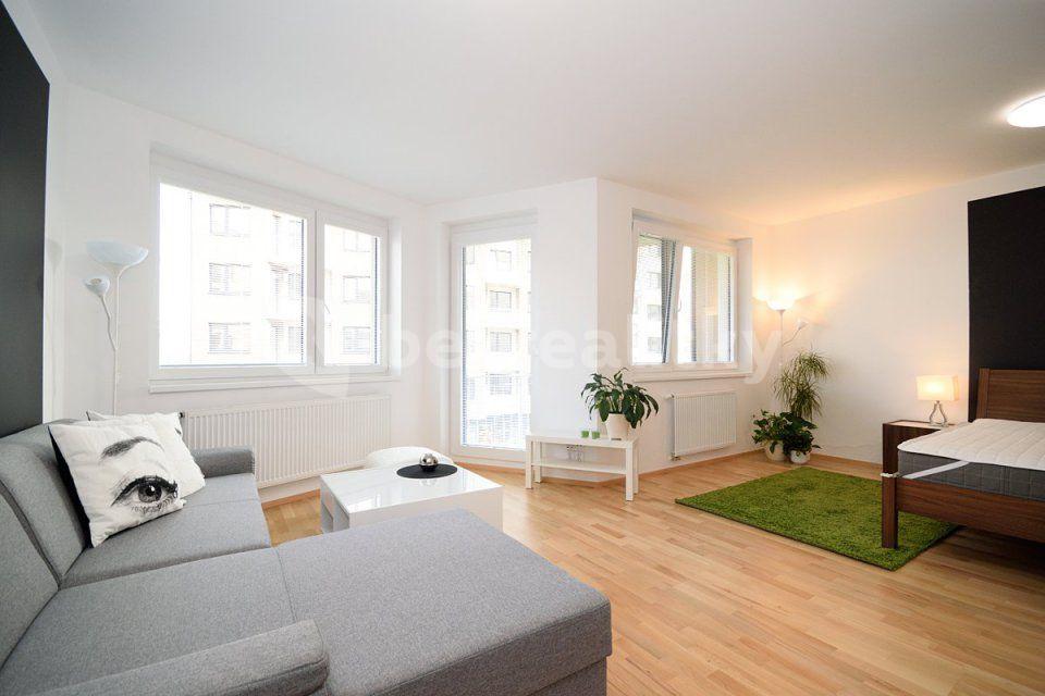 Pronájem bytu 2+kk 55 m², Makedonská, Praha, Praha