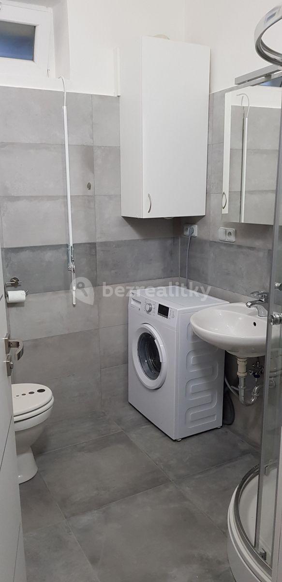 Pronájem bytu 2+kk 46 m², Uzavřená, Praha, Praha