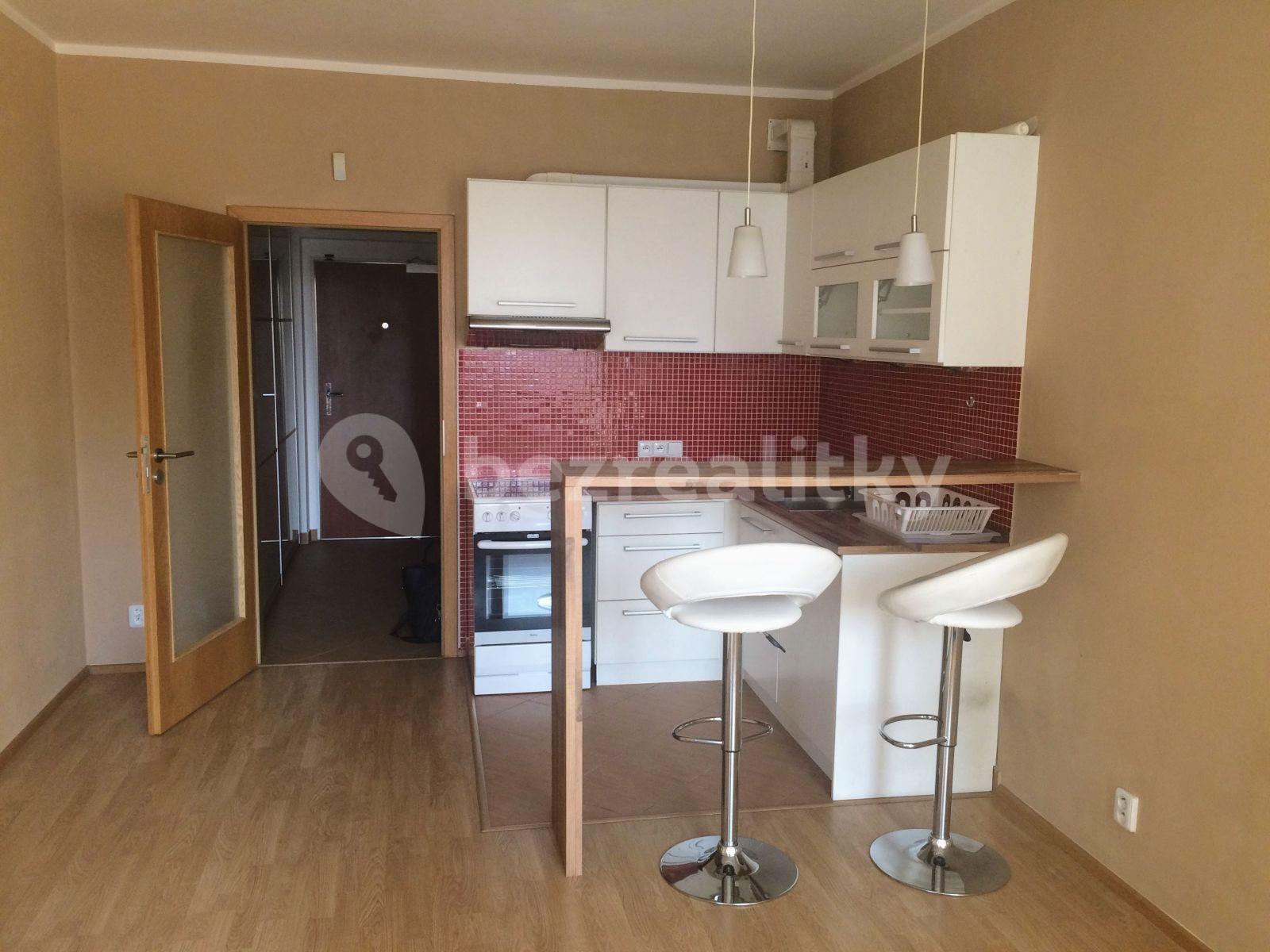 Pronájem bytu 1+kk 30 m², Sazovická, Praha, Praha