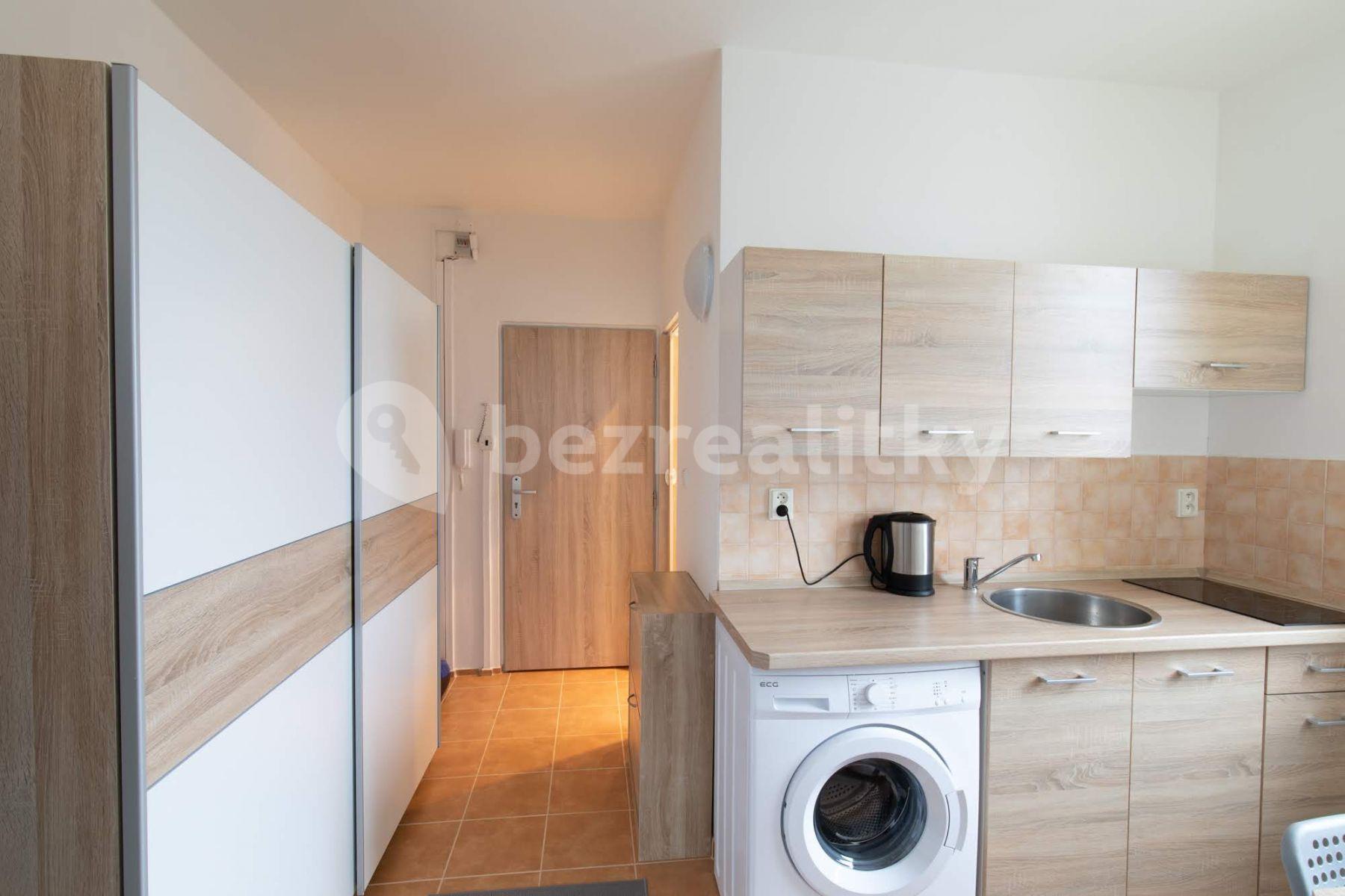 Pronájem bytu 1+1 32 m², Matoušova, Liberec, Liberecký kraj