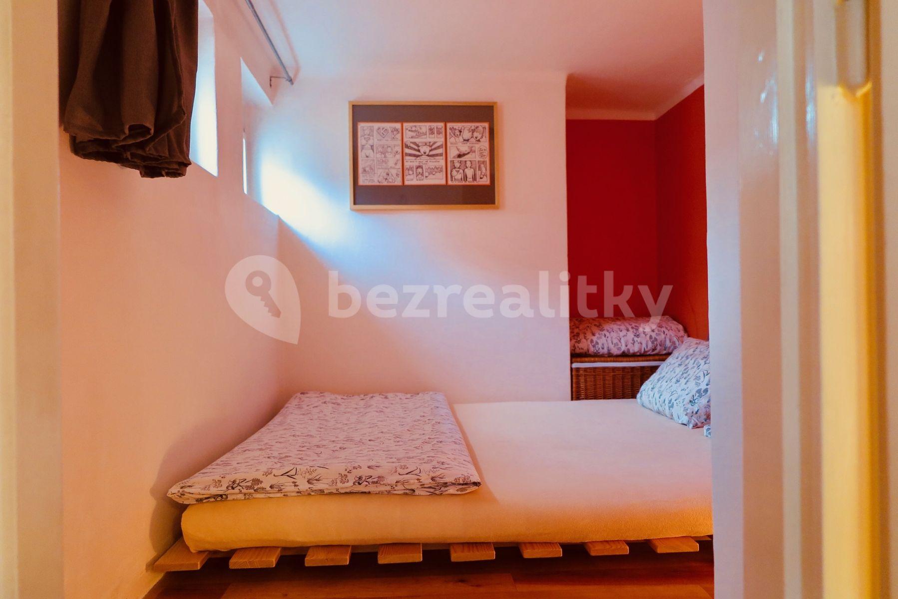 Pronájem bytu 2+kk 39 m², Ke Kapslovně, Praha, Praha