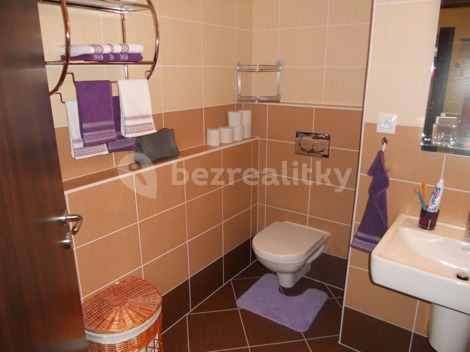 Pronájem bytu 2+kk 56 m², Svitákova, Praha, Praha