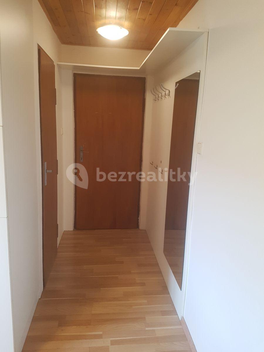 Pronájem bytu Garsoniéra 25 m², Za Kajetánkou, Praha, Praha