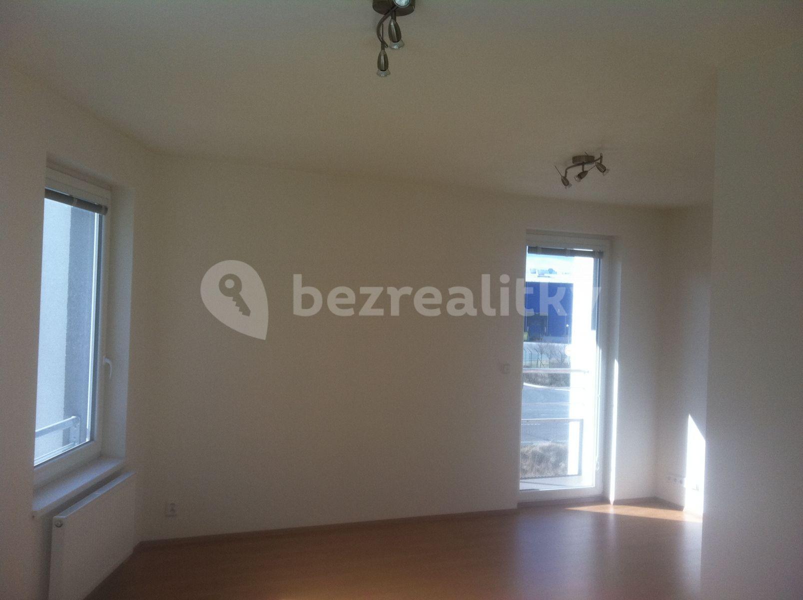 Pronájem bytu 1+kk 34 m², Sazovická, Praha, Praha