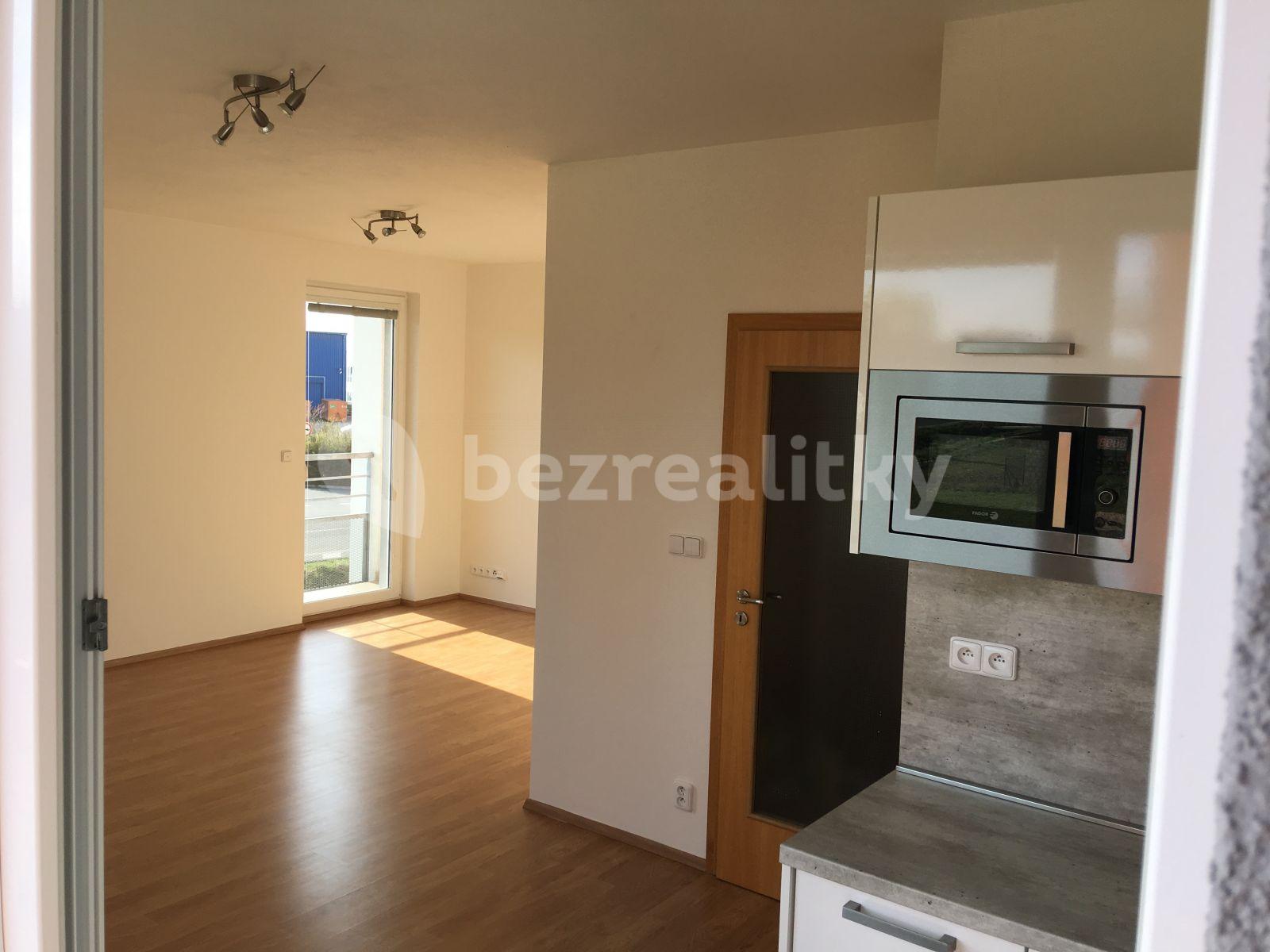 Pronájem bytu 1+kk 34 m², Sazovická, Praha, Praha