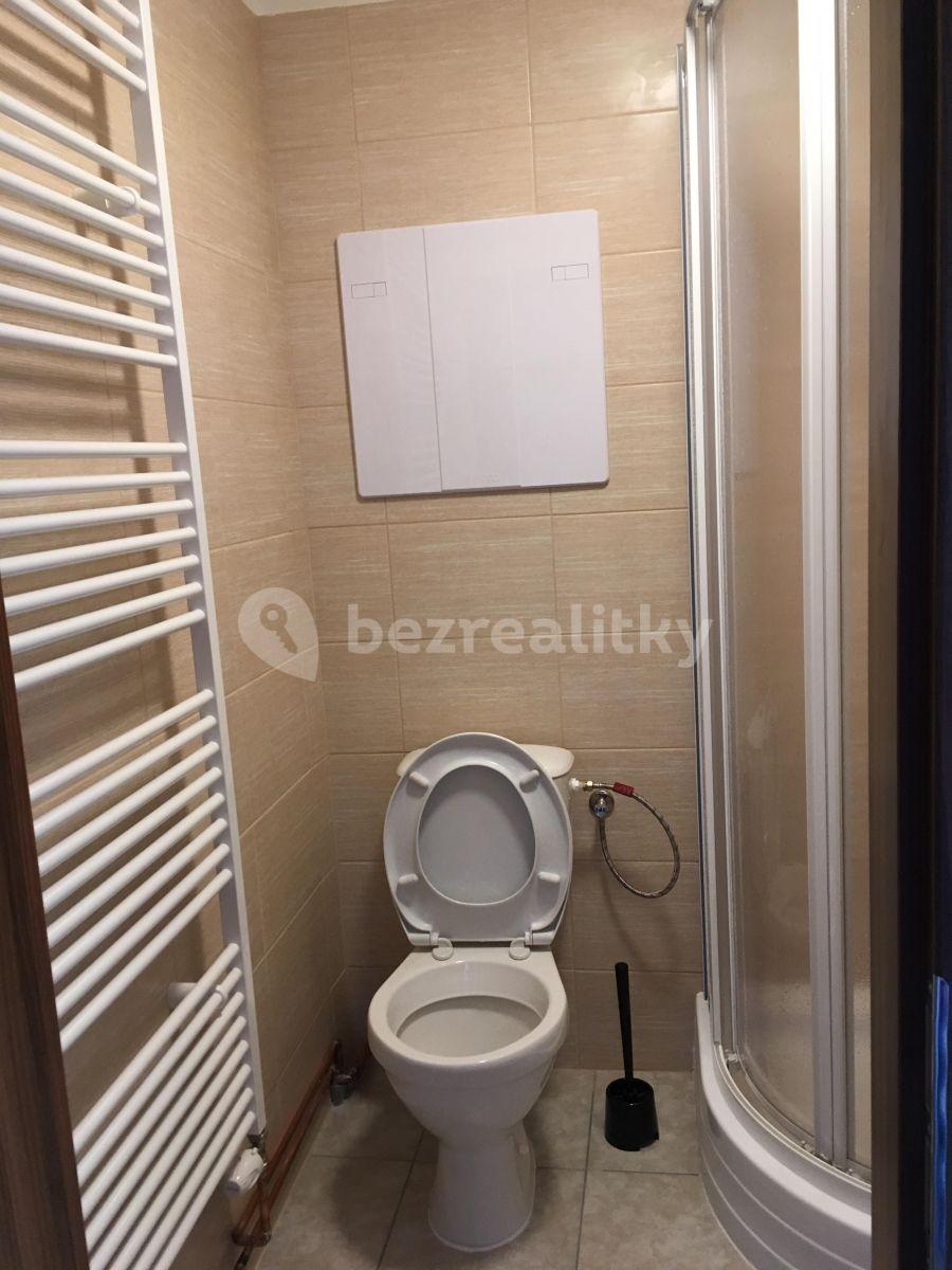 Pronájem bytu 1+1 32 m², Míru, Kladno, Středočeský kraj