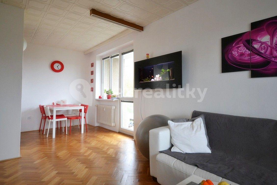 Pronájem bytu 2+1 64 m², Hillebrantova, Praha, Praha