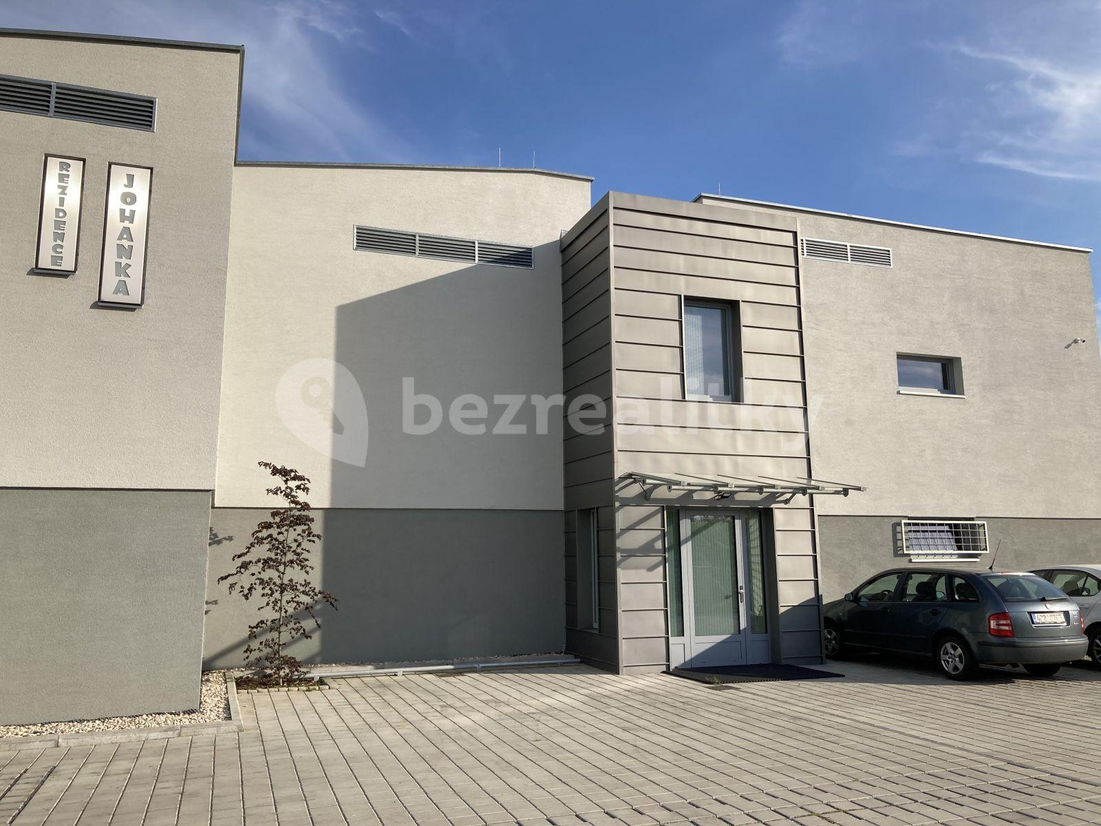 Pronájem bytu 1+kk 36 m², Lačnovská, Praha, Praha