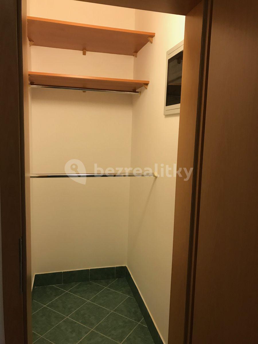 Pronájem bytu Garsoniéra 36 m², Jilmová, Praha, Praha