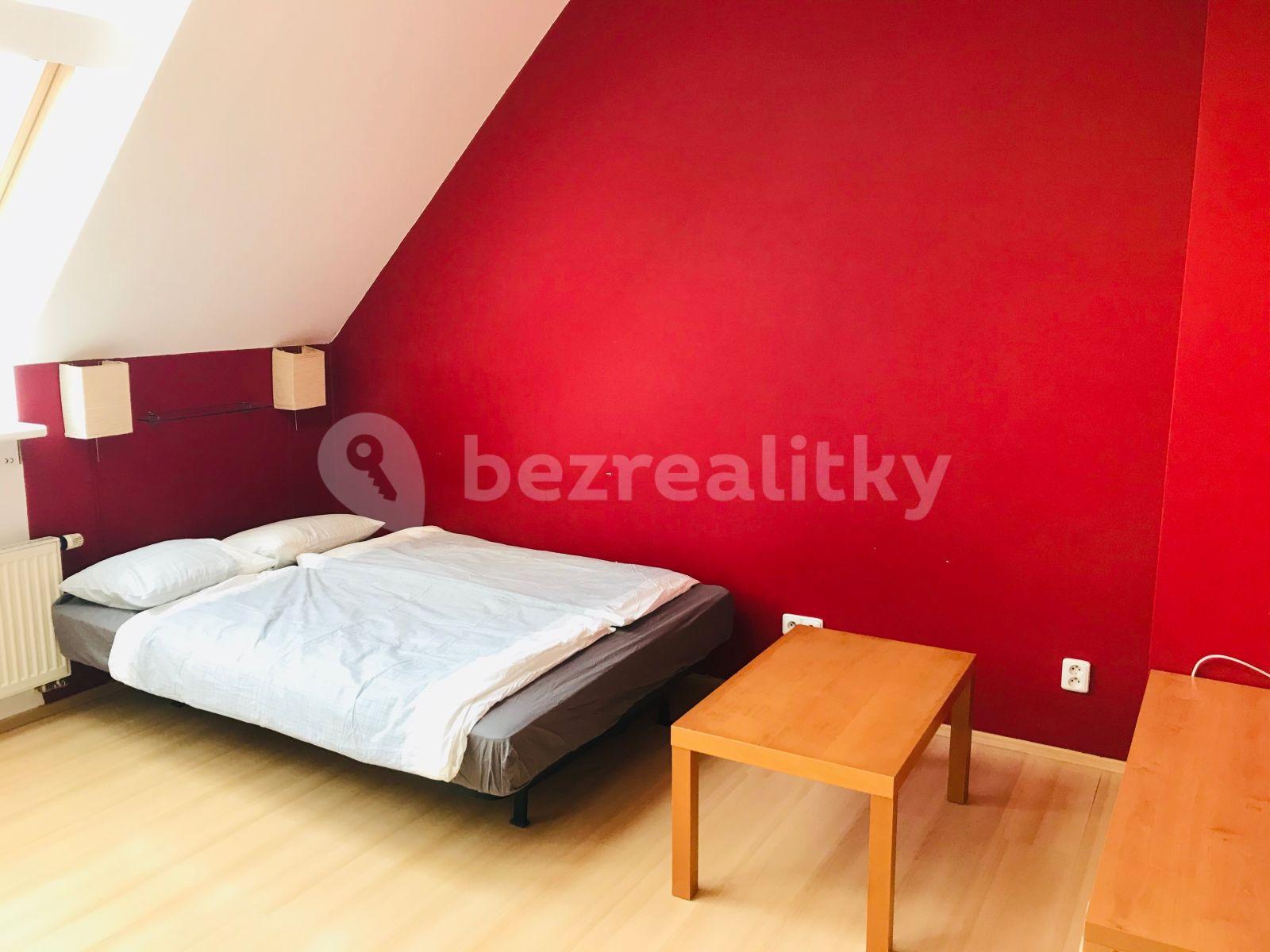 Pronájem bytu Garsoniéra 36 m², Jilmová, Praha, Praha