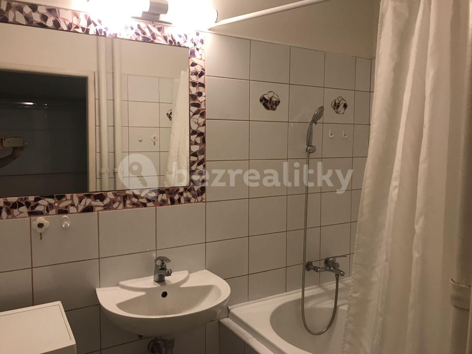 Pronájem bytu 2+kk 52 m², Buková, Praha, Praha