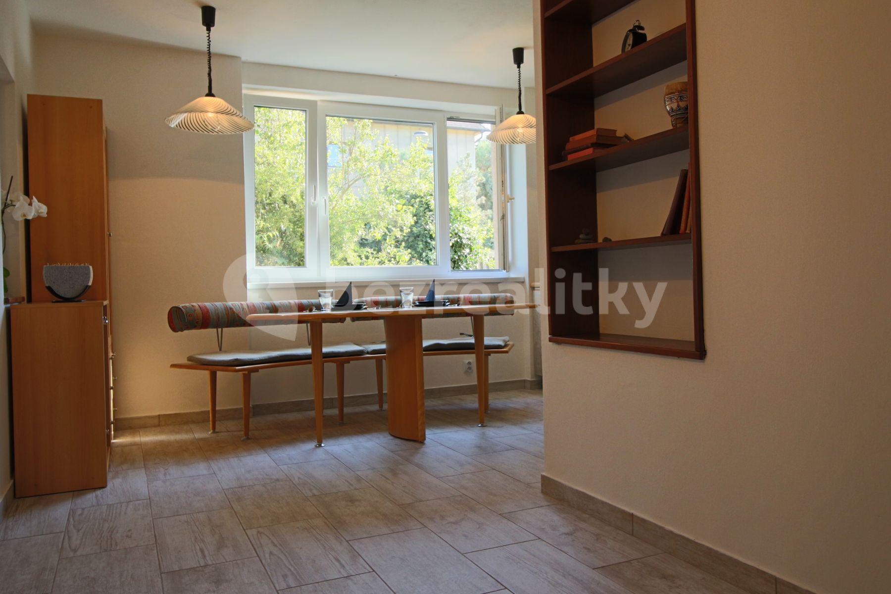 Pronájem bytu 4+kk 75 m², Nad Kuliškou, Praha, Praha