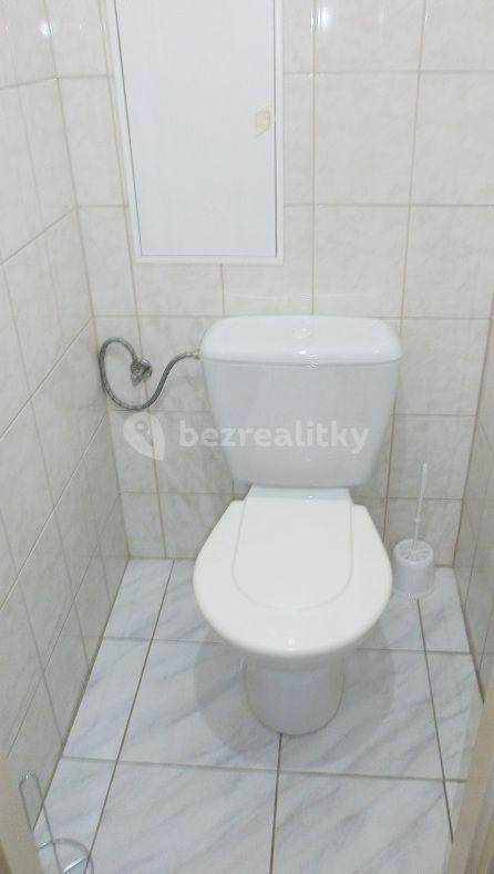 Pronájem bytu 1+kk 29 m², Tesaříkova, Praha, Praha