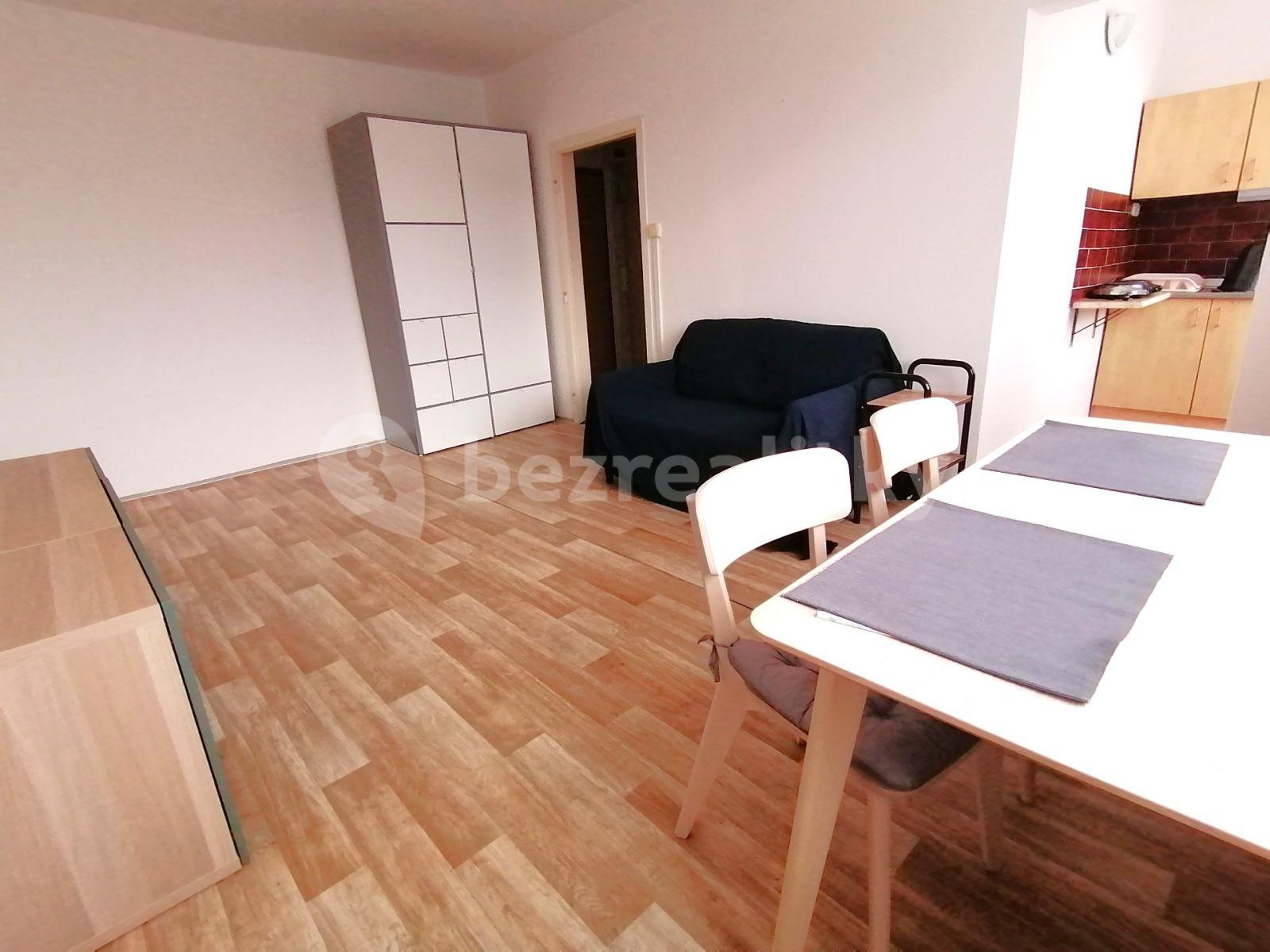 Pronájem bytu 1+kk 29 m², Tesaříkova, Praha, Praha