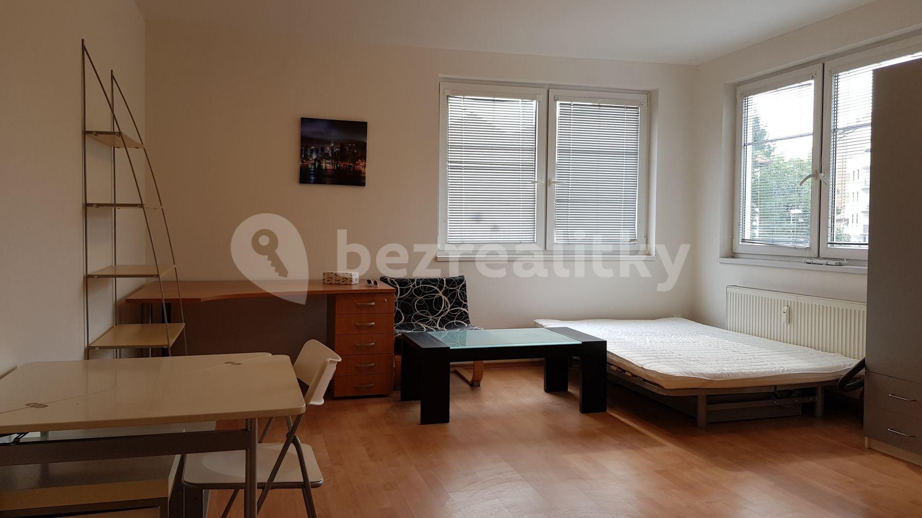 Pronájem bytu 1+kk 30 m², Braunerova, Praha, Praha