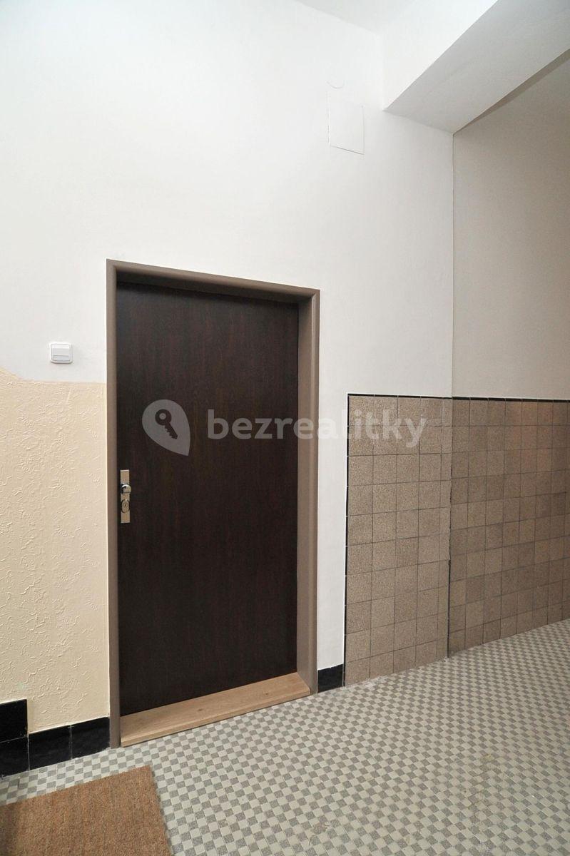 Pronájem bytu 1+kk 24 m², Přístavní, Praha, Praha