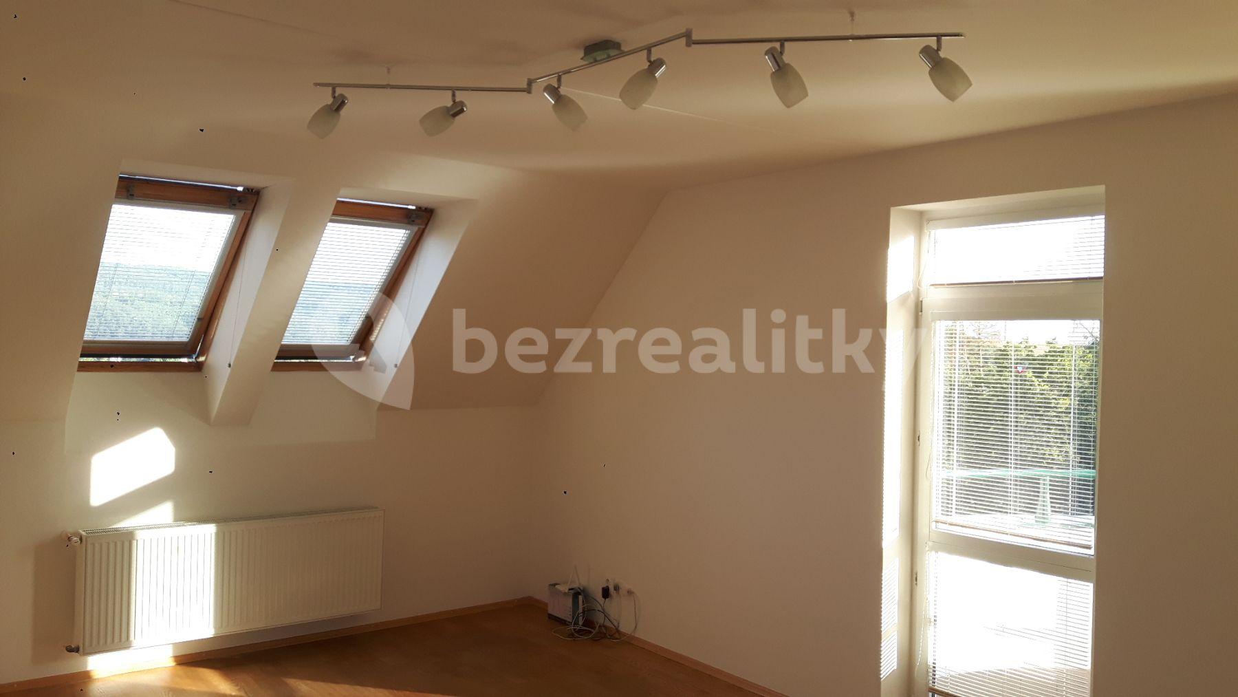 Pronájem bytu 4+1 110 m², Šebelova, Bílovice nad Svitavou, Jihomoravský kraj