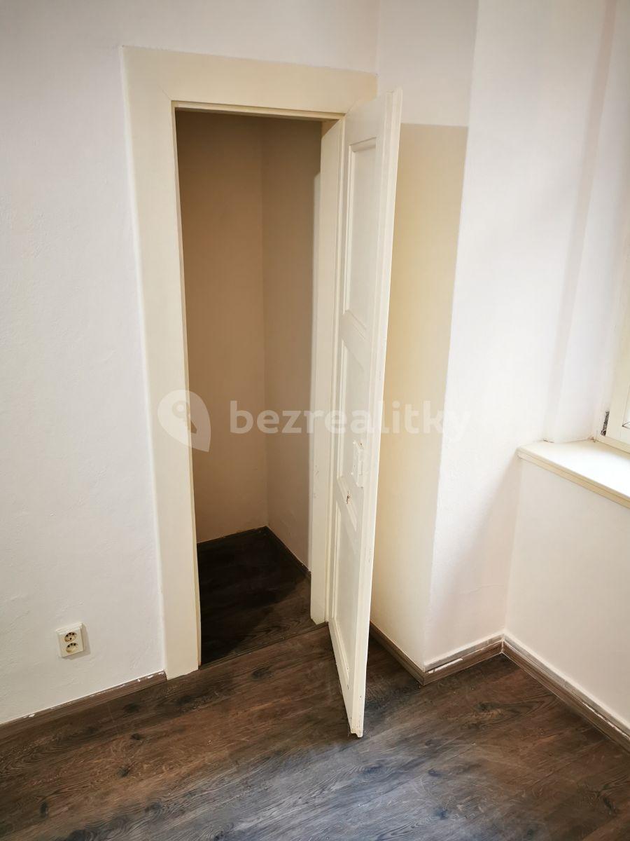 Pronájem bytu 2+1 45 m², V Háji, Praha, Praha