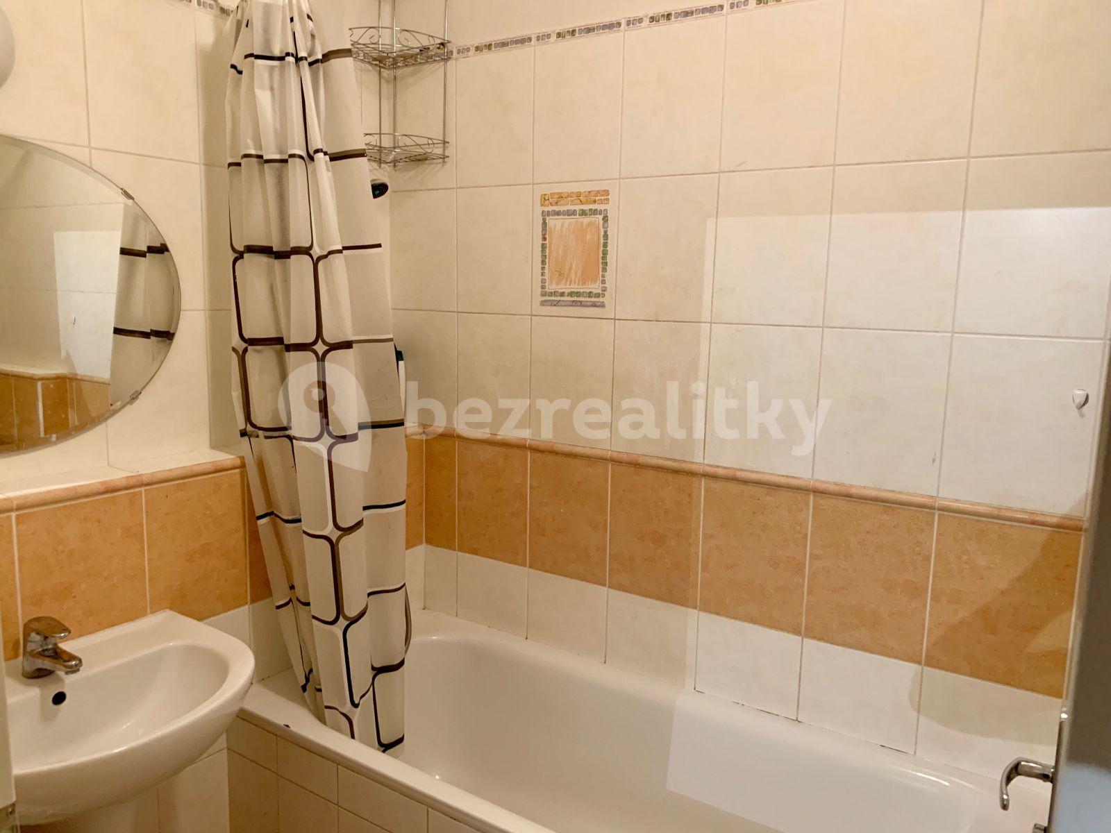 Pronájem bytu 2+kk 62 m², Žateckých, Praha, Praha