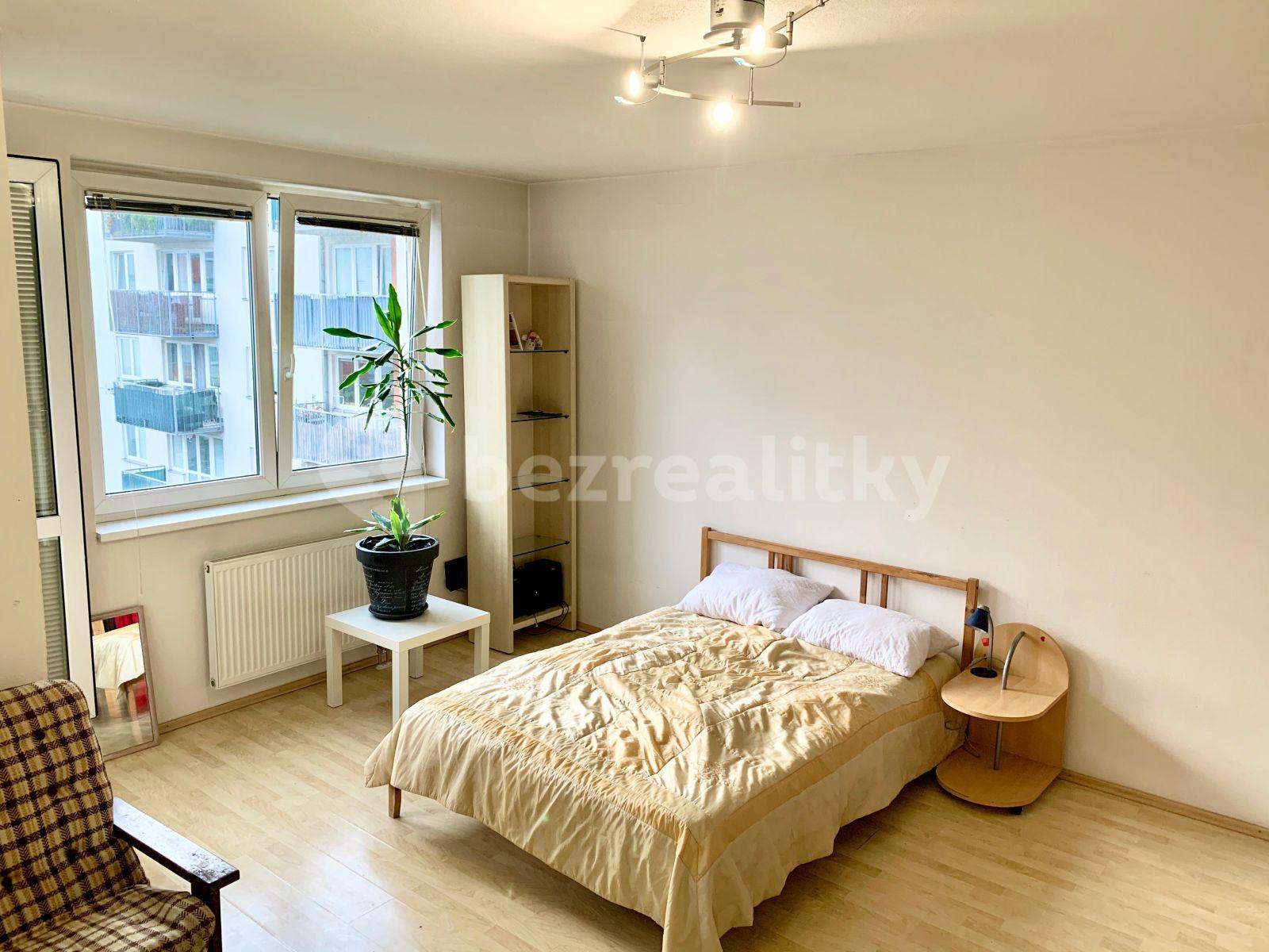 Pronájem bytu 2+kk 62 m², Žateckých, Praha, Praha