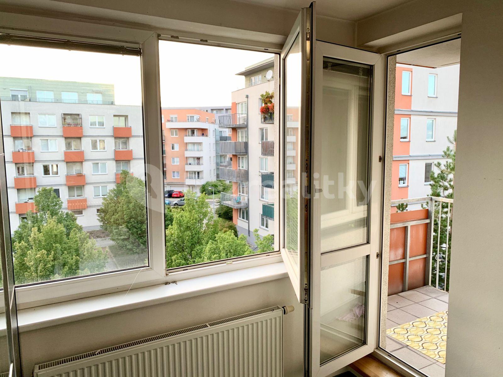 Pronájem bytu 2+kk 62 m², Žateckých, Praha, Praha