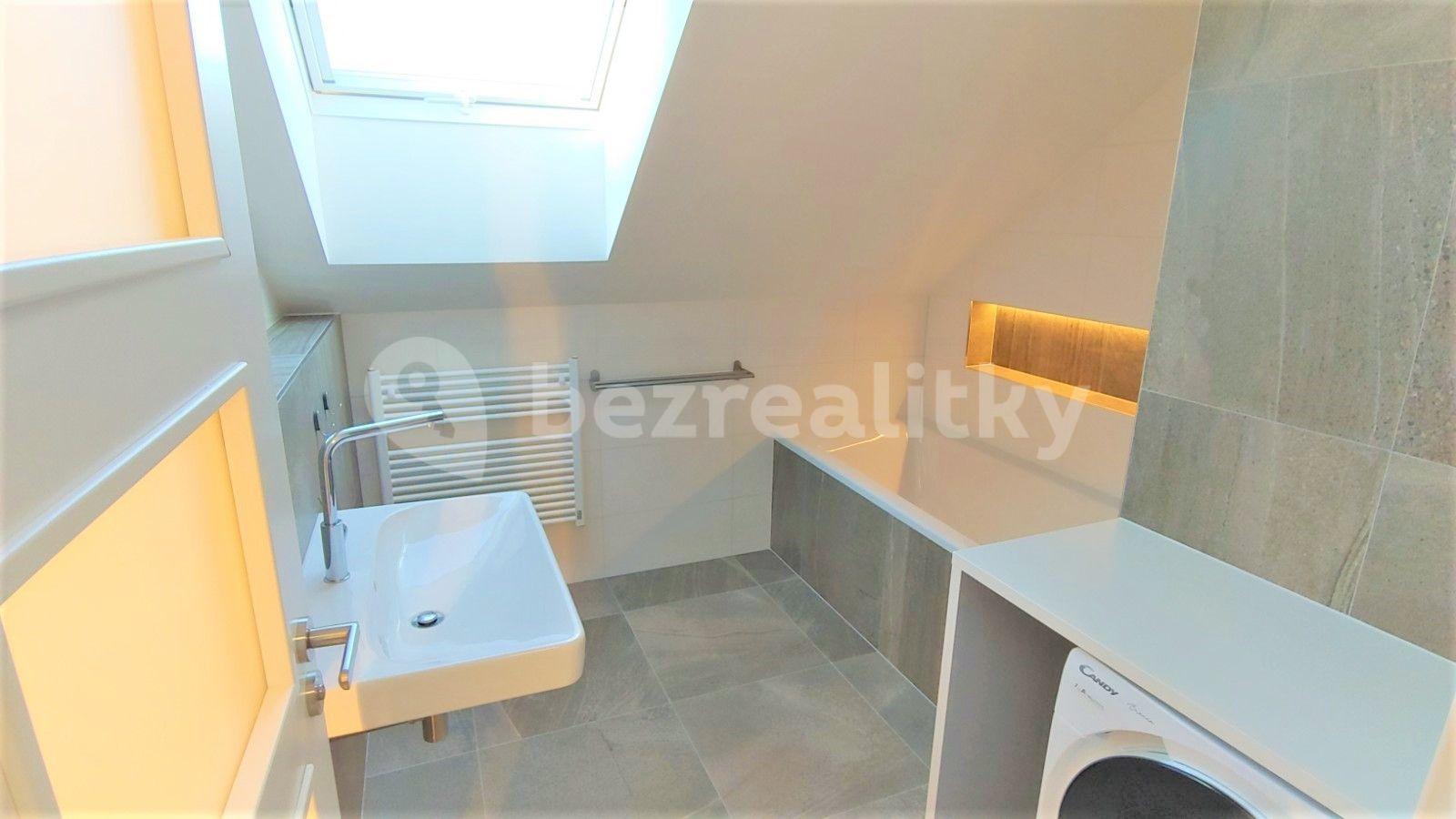 Pronájem bytu 2+kk 71 m², Frimlova, Praha, Praha