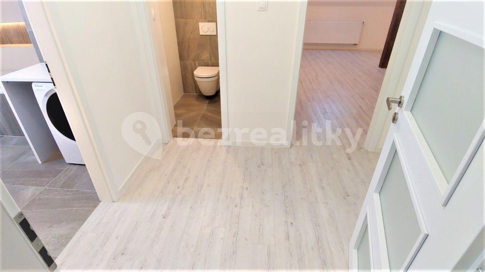 Pronájem bytu 2+kk 71 m², Frimlova, Praha, Praha