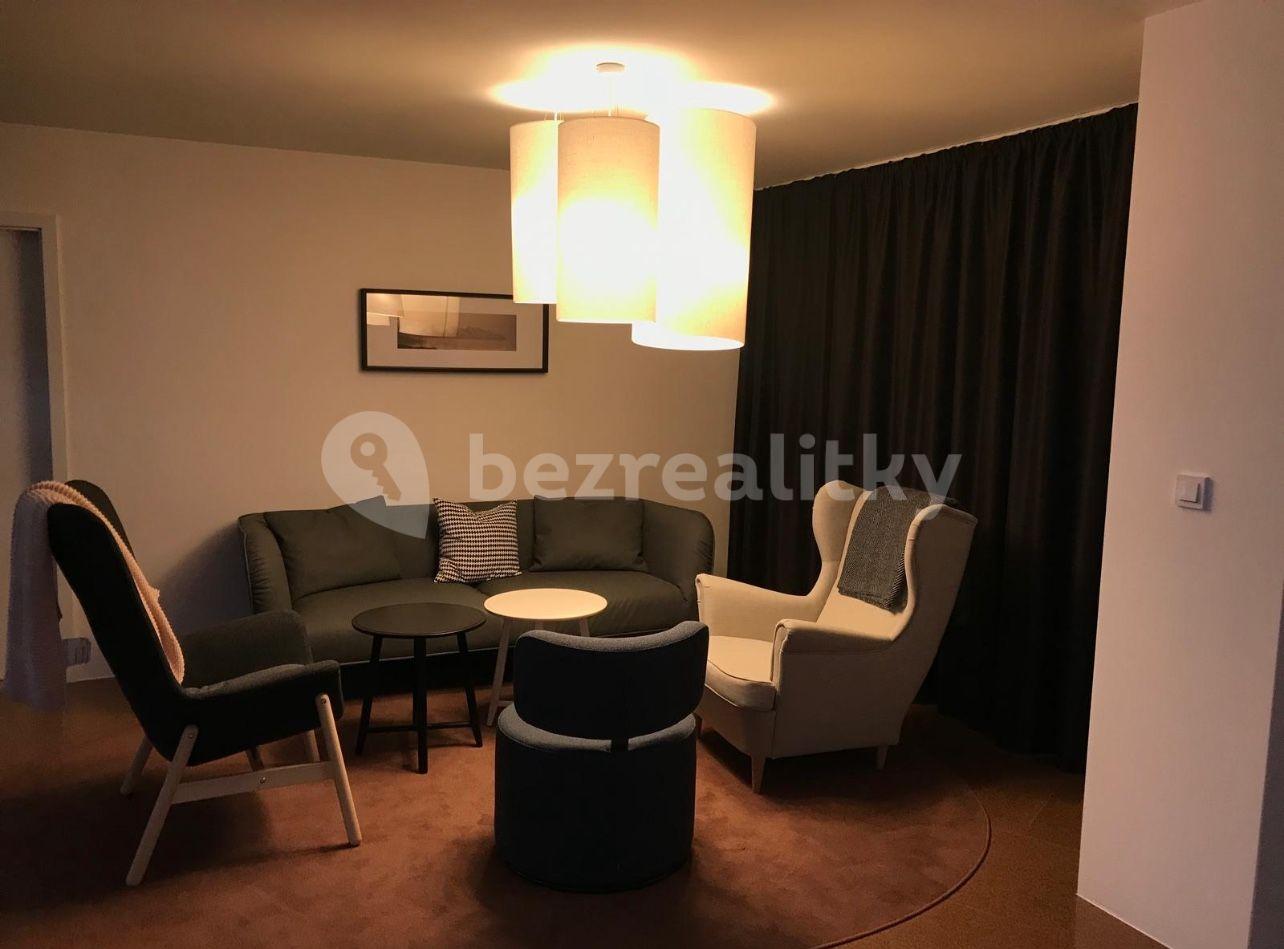 Prodej bytu 1+kk 17 m², Peroutkova, Praha, Praha