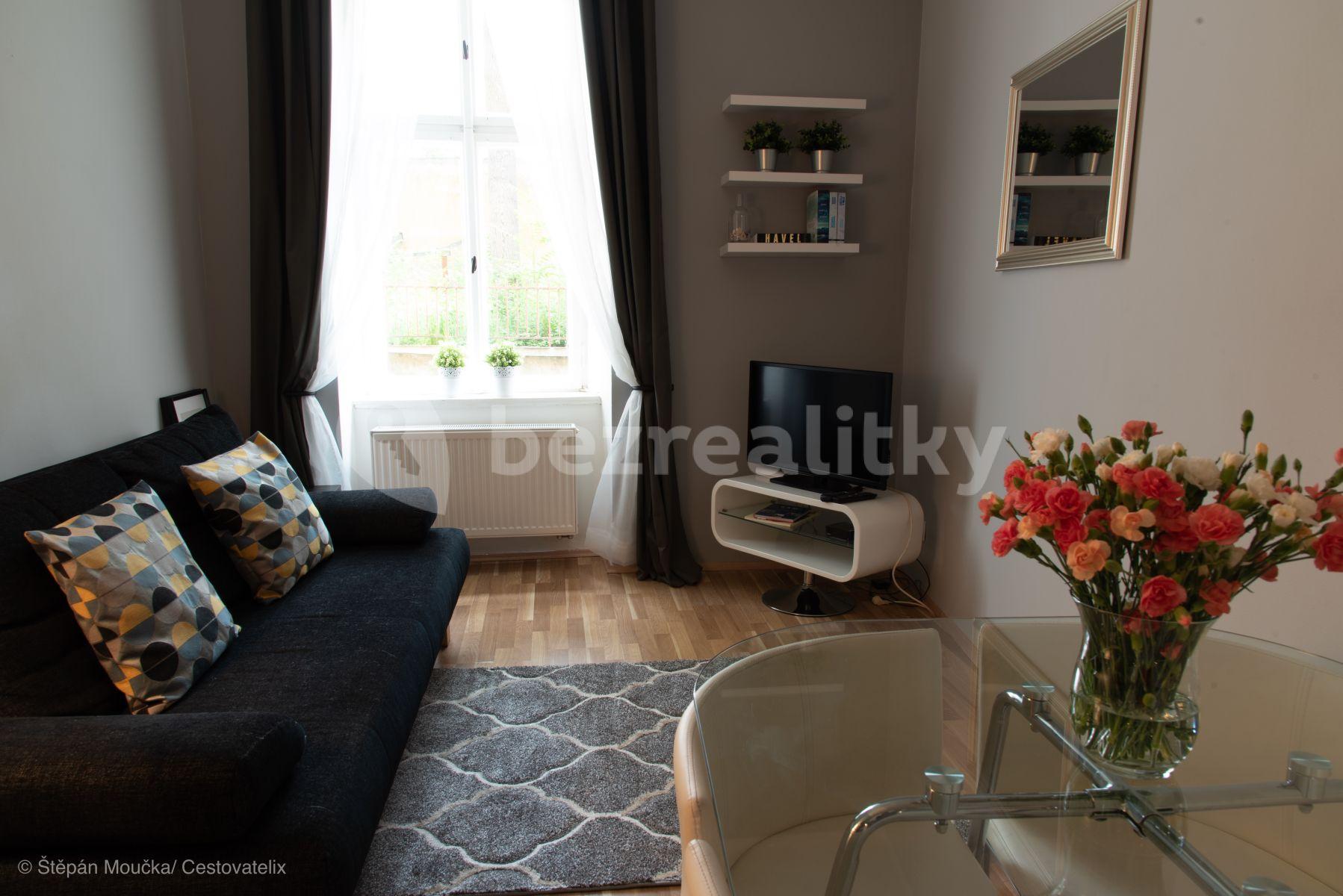 Pronájem bytu 2+kk 35 m², Varšavská, Praha, Praha