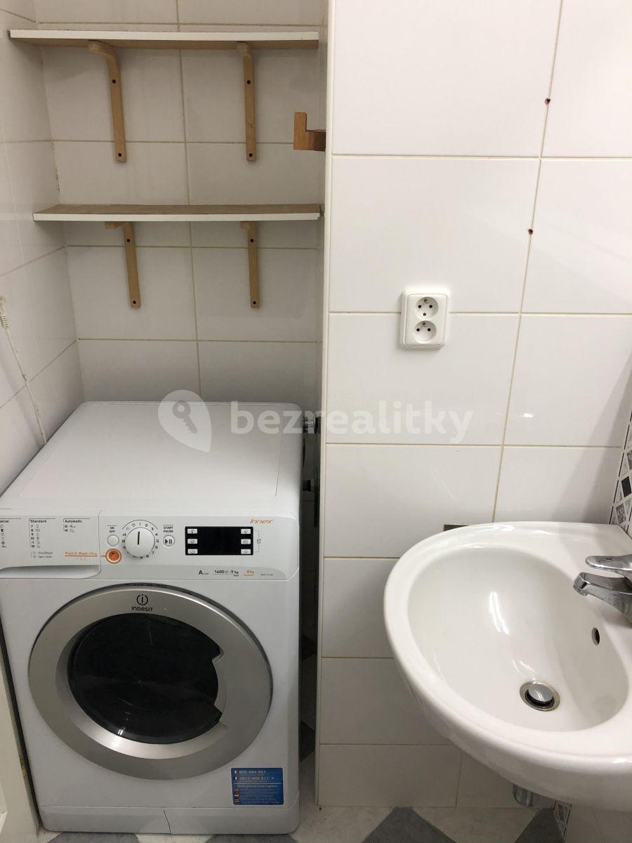 Pronájem bytu 2+kk 33 m², Mozartova, Praha, Praha