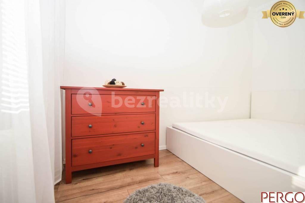 Pronájem bytu 2+1 46 m², Súmračná, Ružinov, Bratislavský kraj