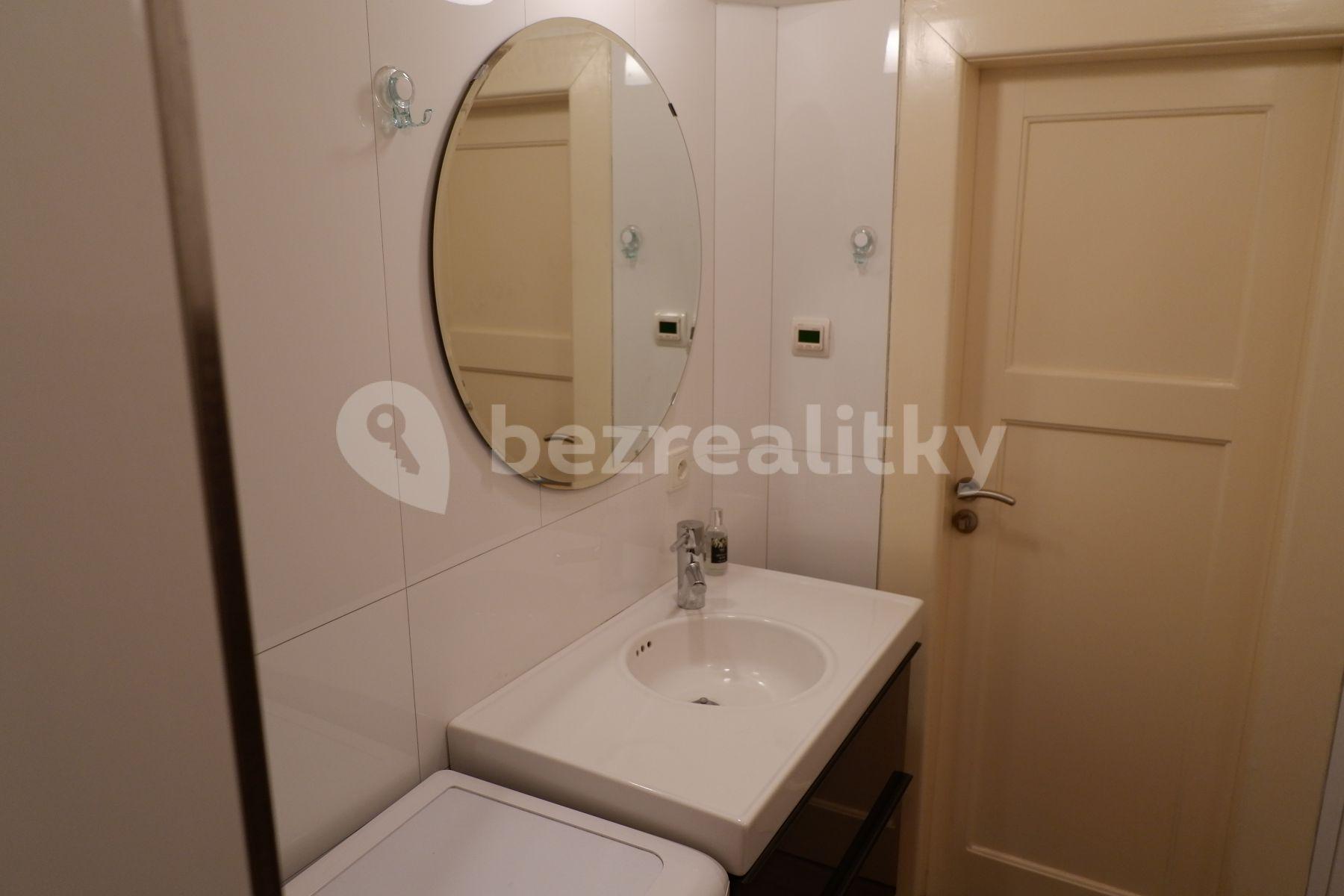 Pronájem bytu 2+kk 44 m², Na Dolinách, Praha, Praha