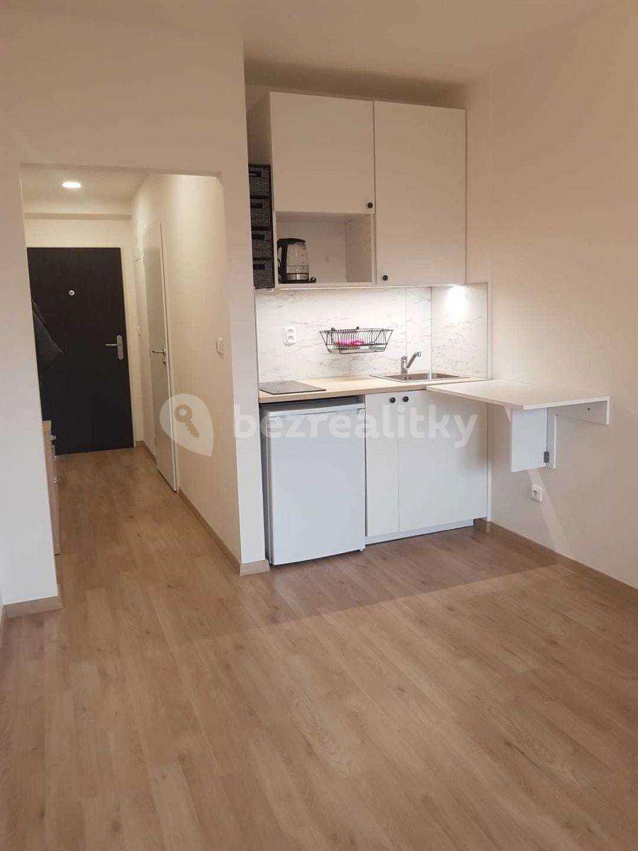 Pronájem bytu Garsoniéra 23 m², Peroutkova, Praha, Praha