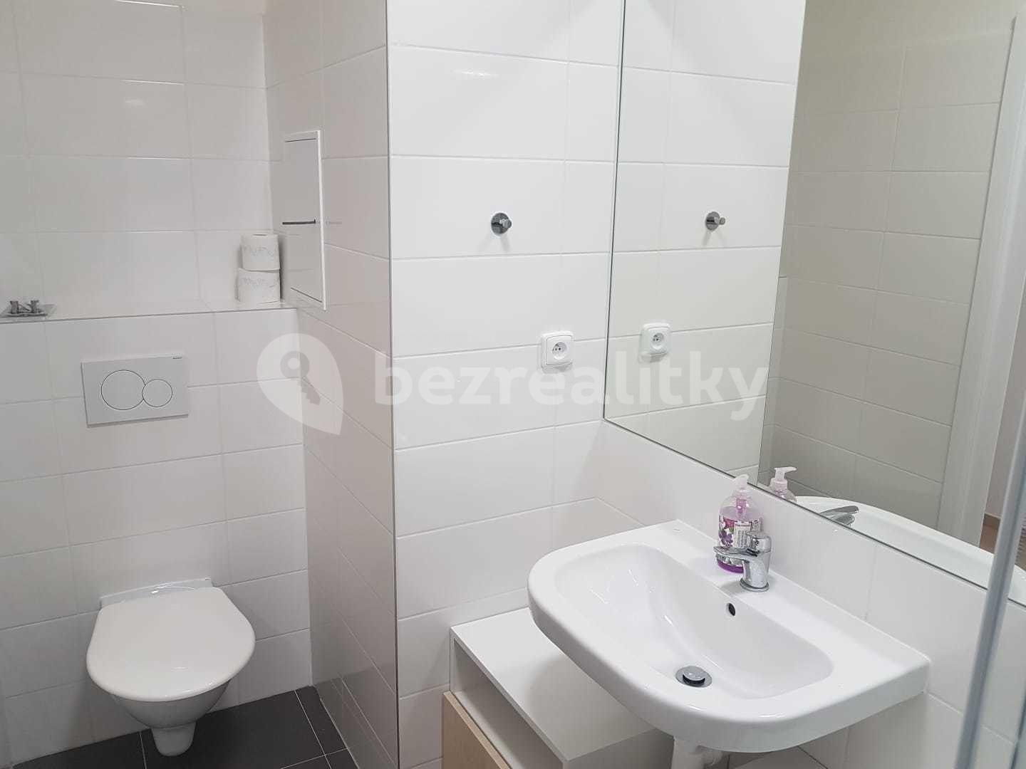 Pronájem bytu Garsoniéra 23 m², Peroutkova, Praha, Praha