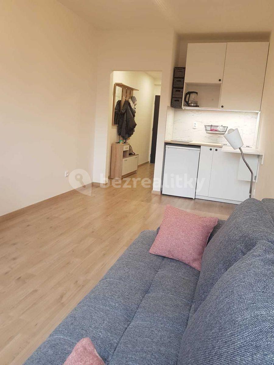 Pronájem bytu Garsoniéra 23 m², Peroutkova, Praha, Praha