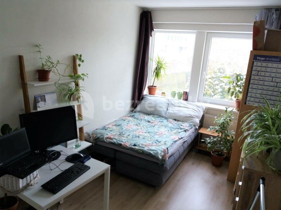 Pronájem bytu Garsoniéra 23 m², Peroutkova, Praha, Praha