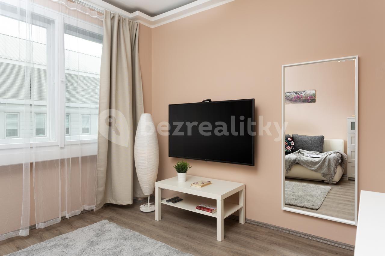 Pronájem bytu 1+kk 22 m², Bozděchova, Praha, Praha